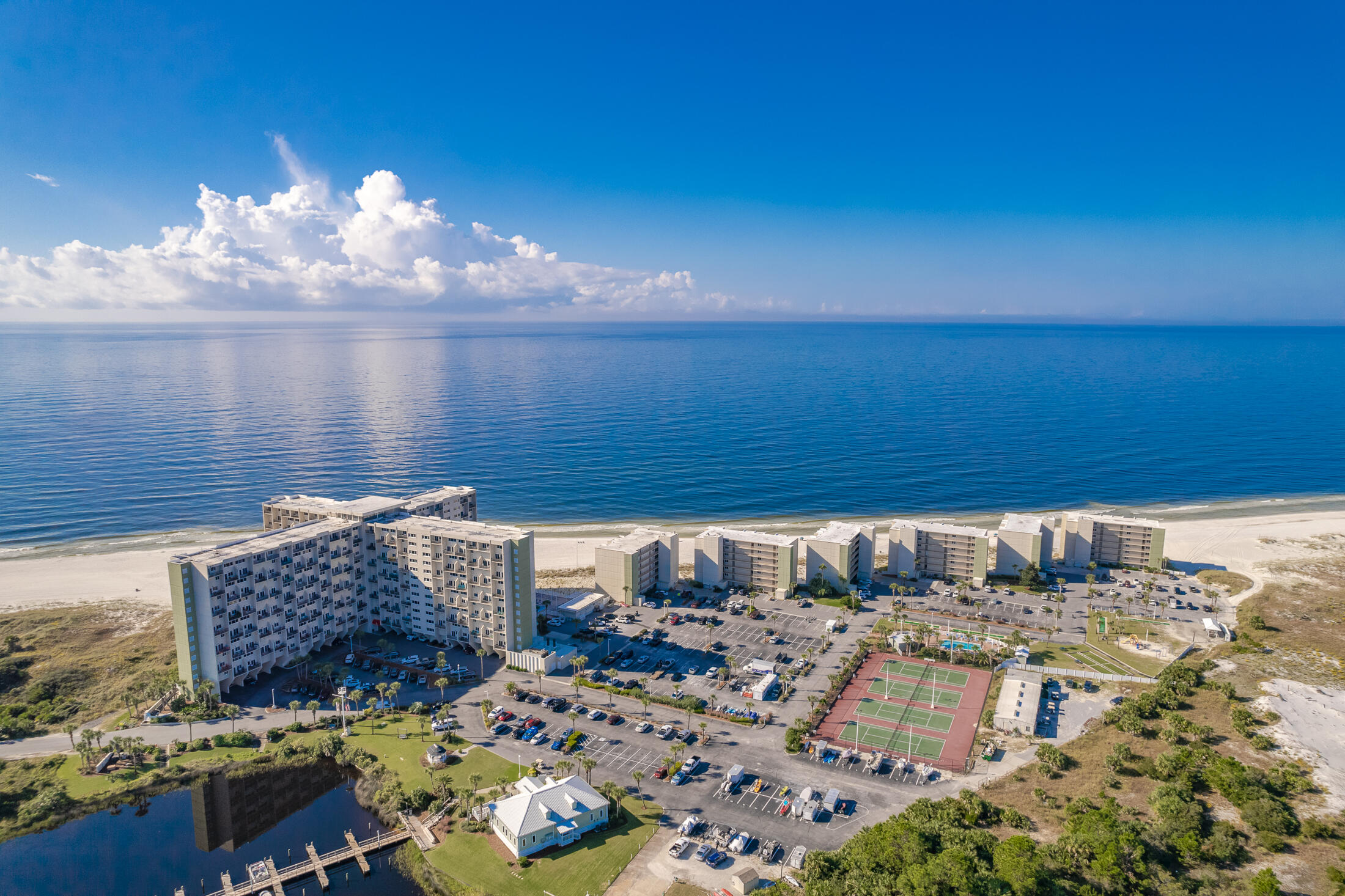 PINNACLE PORT - Residential