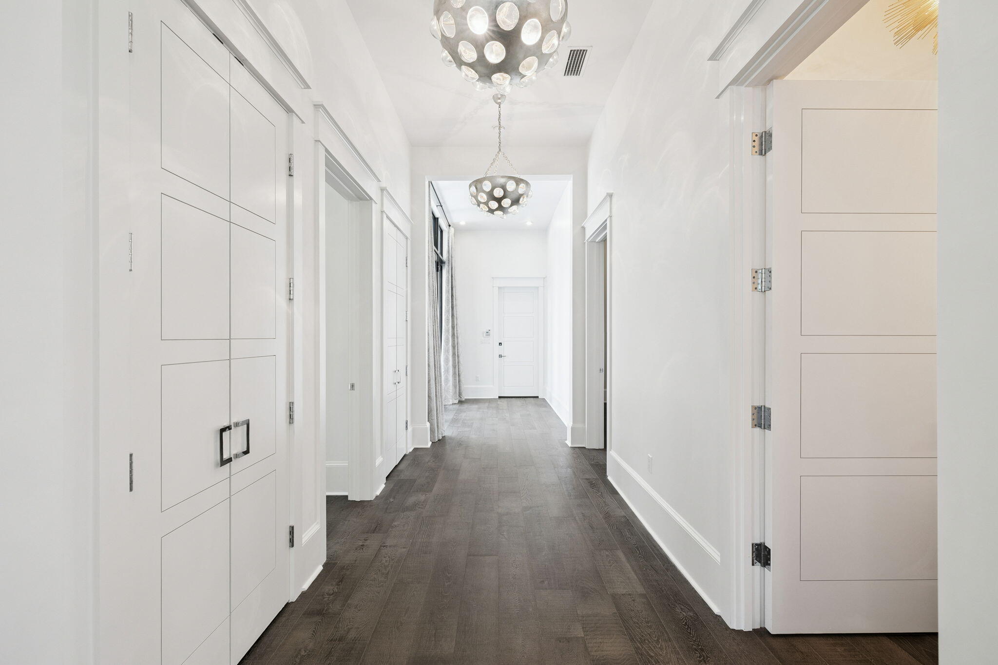 CHURCHILL OAKS - Residential