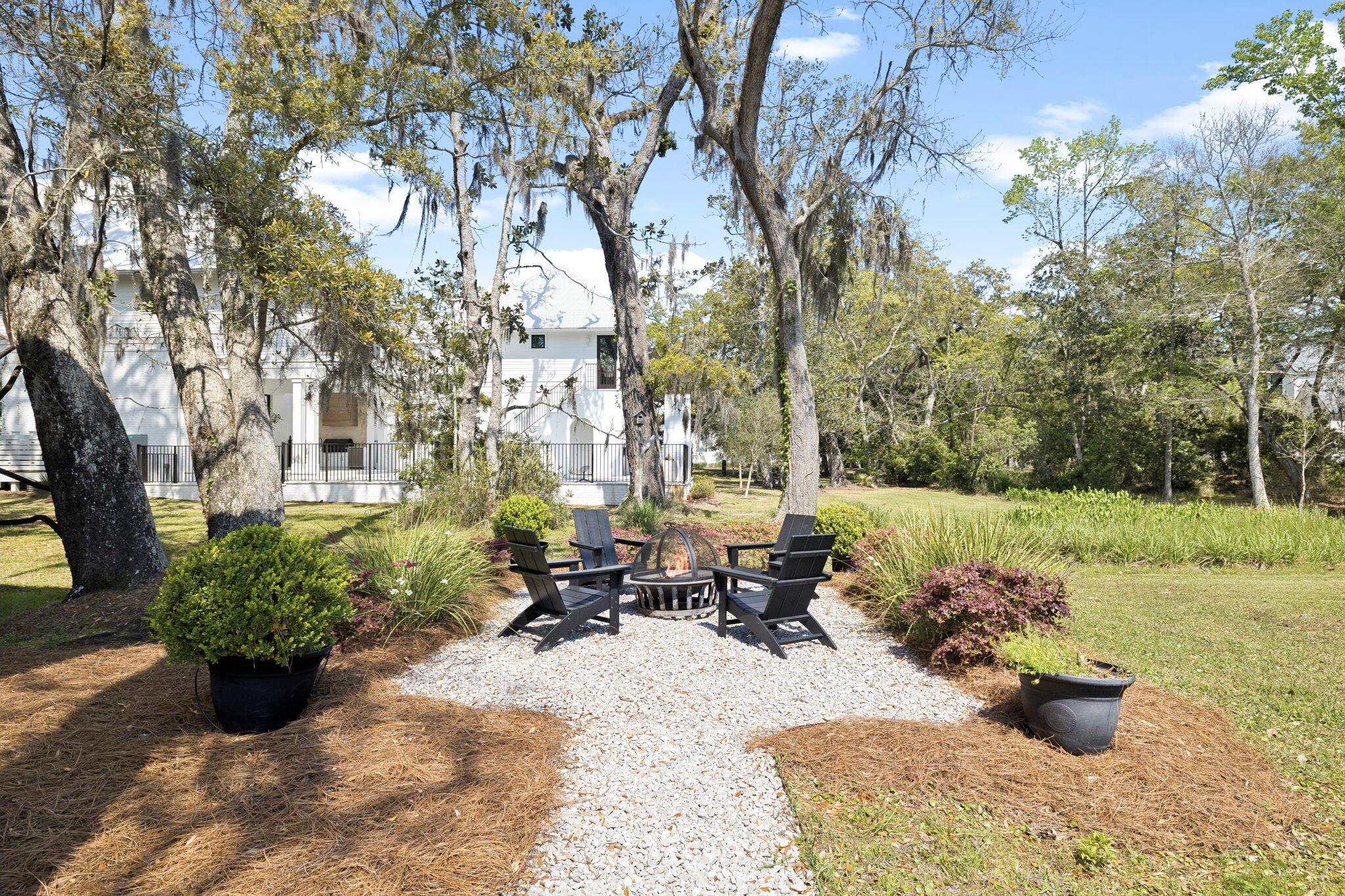 CHURCHILL OAKS - Residential