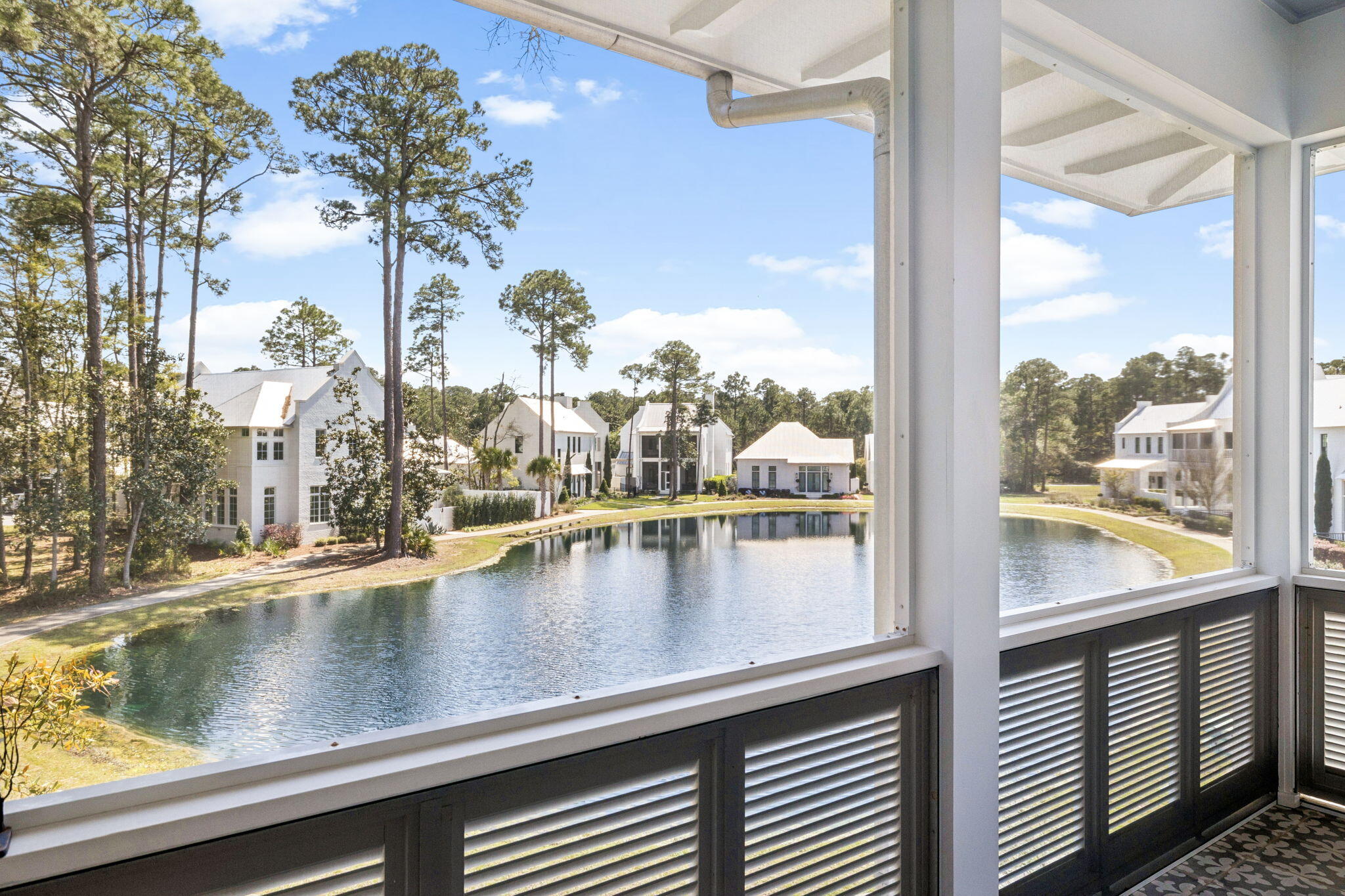 CHURCHILL OAKS - Residential