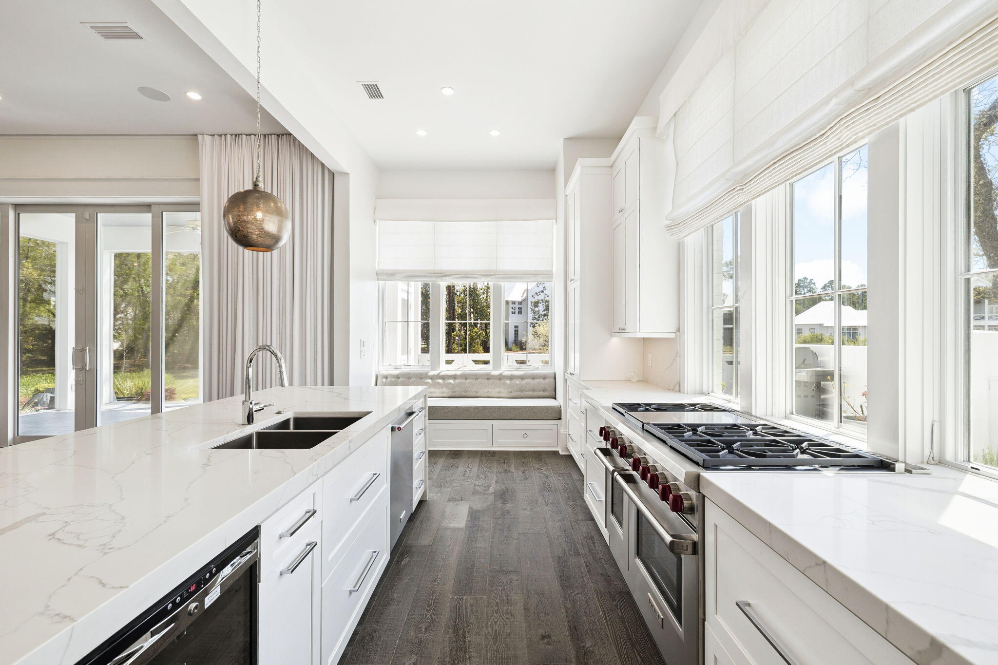 CHURCHILL OAKS - Residential