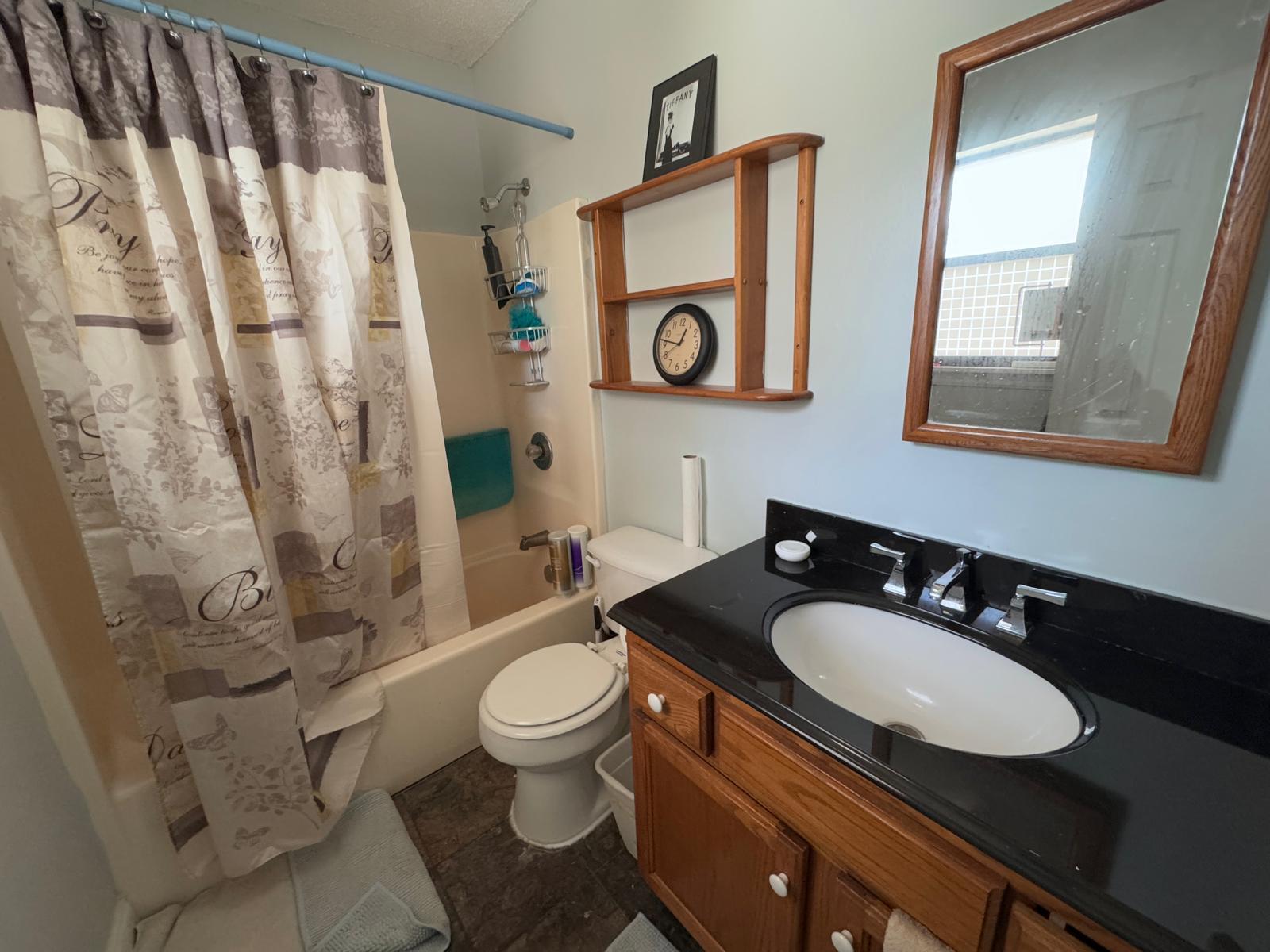 TOWN OF SANTA ROSA - Residential Lease
