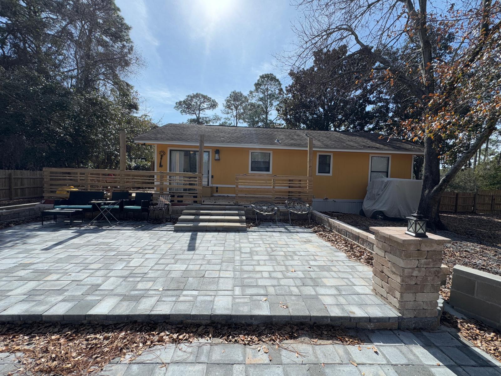TOWN OF SANTA ROSA - Residential Lease