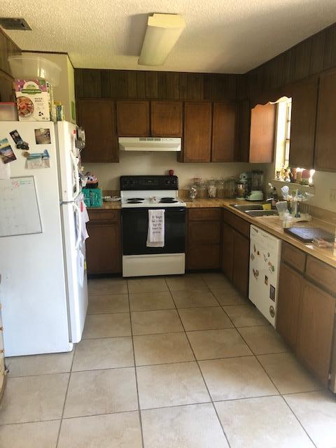 PINE MEADOWS ADD #2 LOT 6 BLK B - Residential