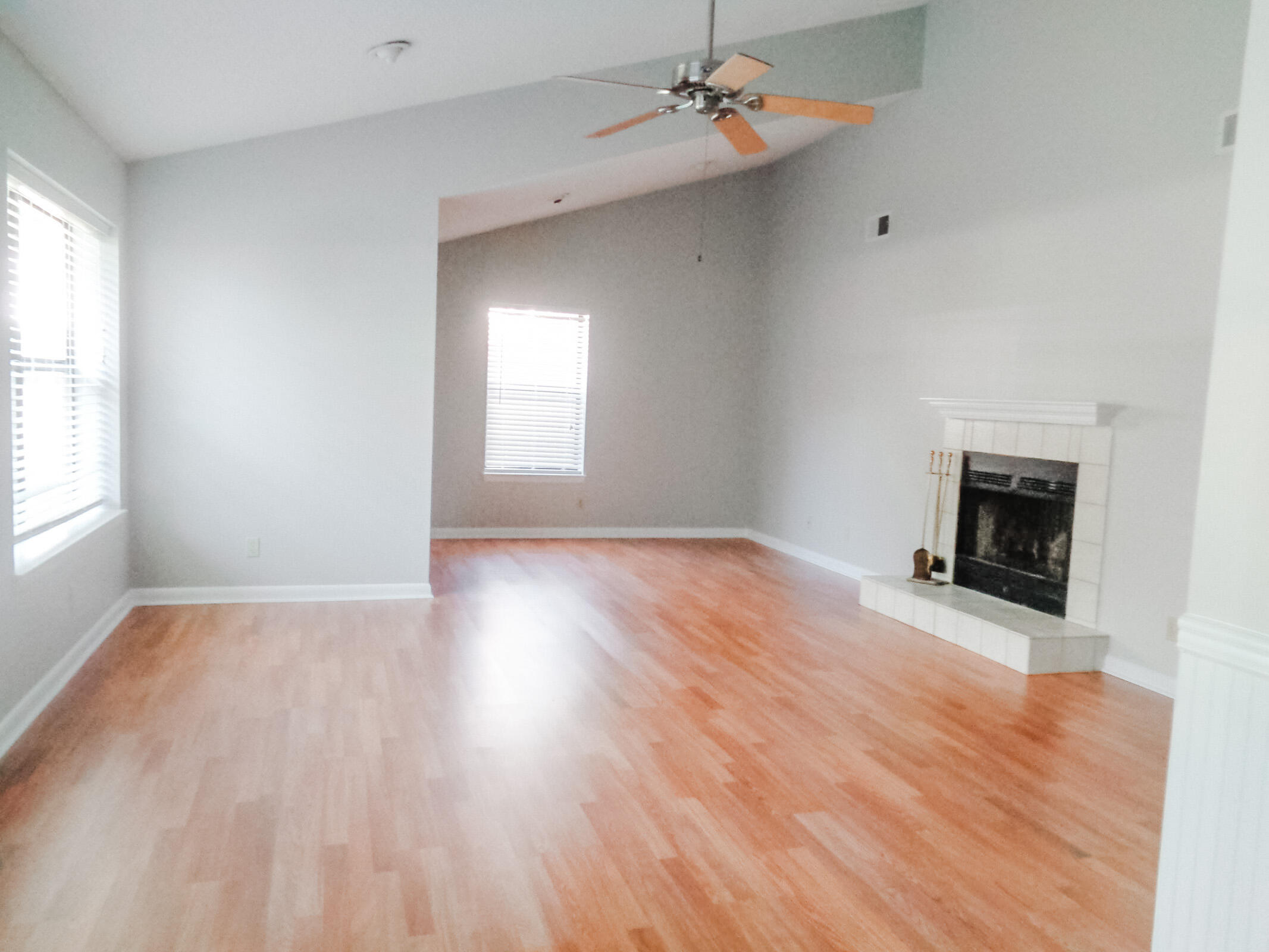 VALPARAISO PLAT 06 - Residential Lease