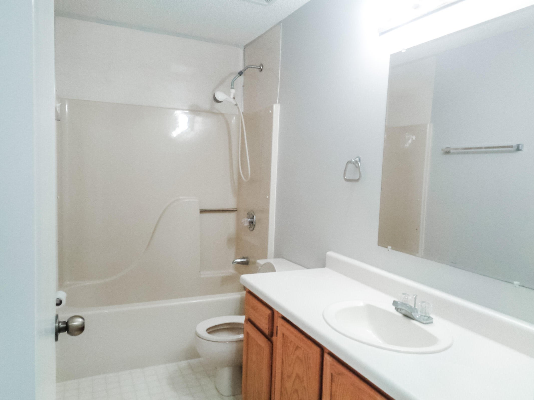 VALPARAISO PLAT 06 - Residential Lease