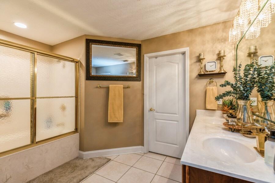 WHITS MANOR LOT 2 RES #02-159 - Residential