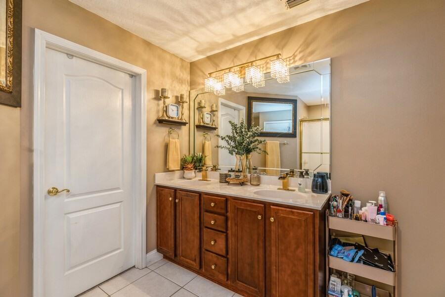 WHITS MANOR LOT 2 RES #02-159 - Residential