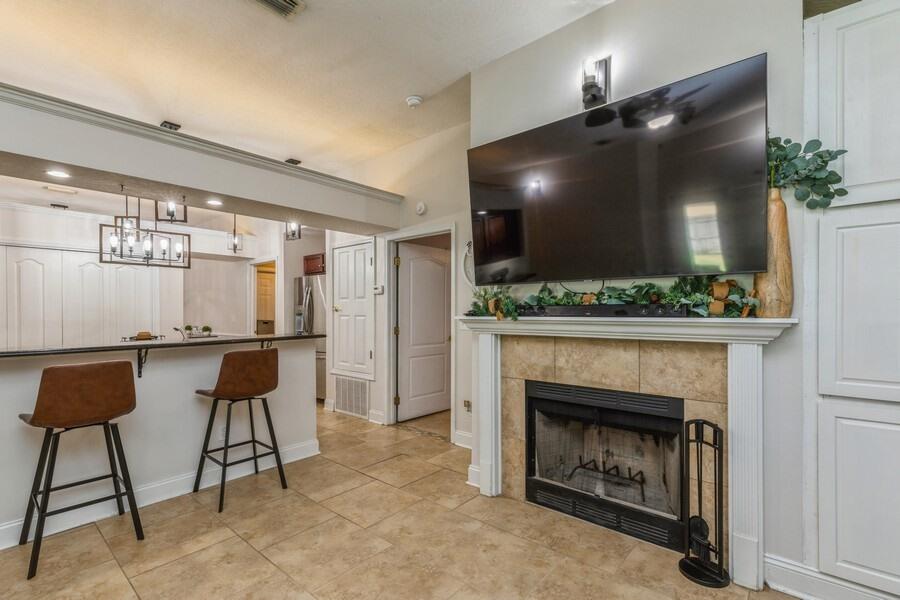 WHITS MANOR LOT 2 RES #02-159 - Residential