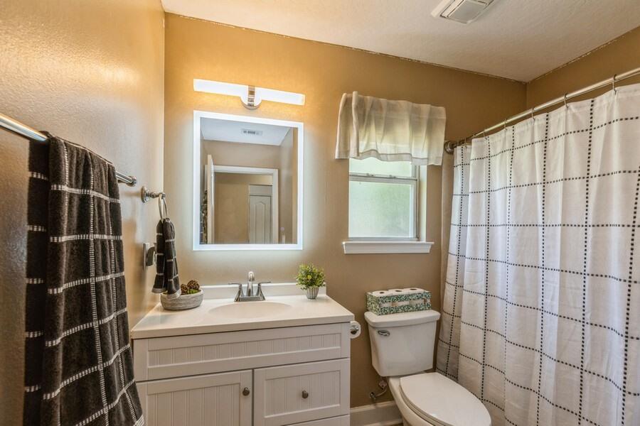 WHITS MANOR LOT 2 RES #02-159 - Residential