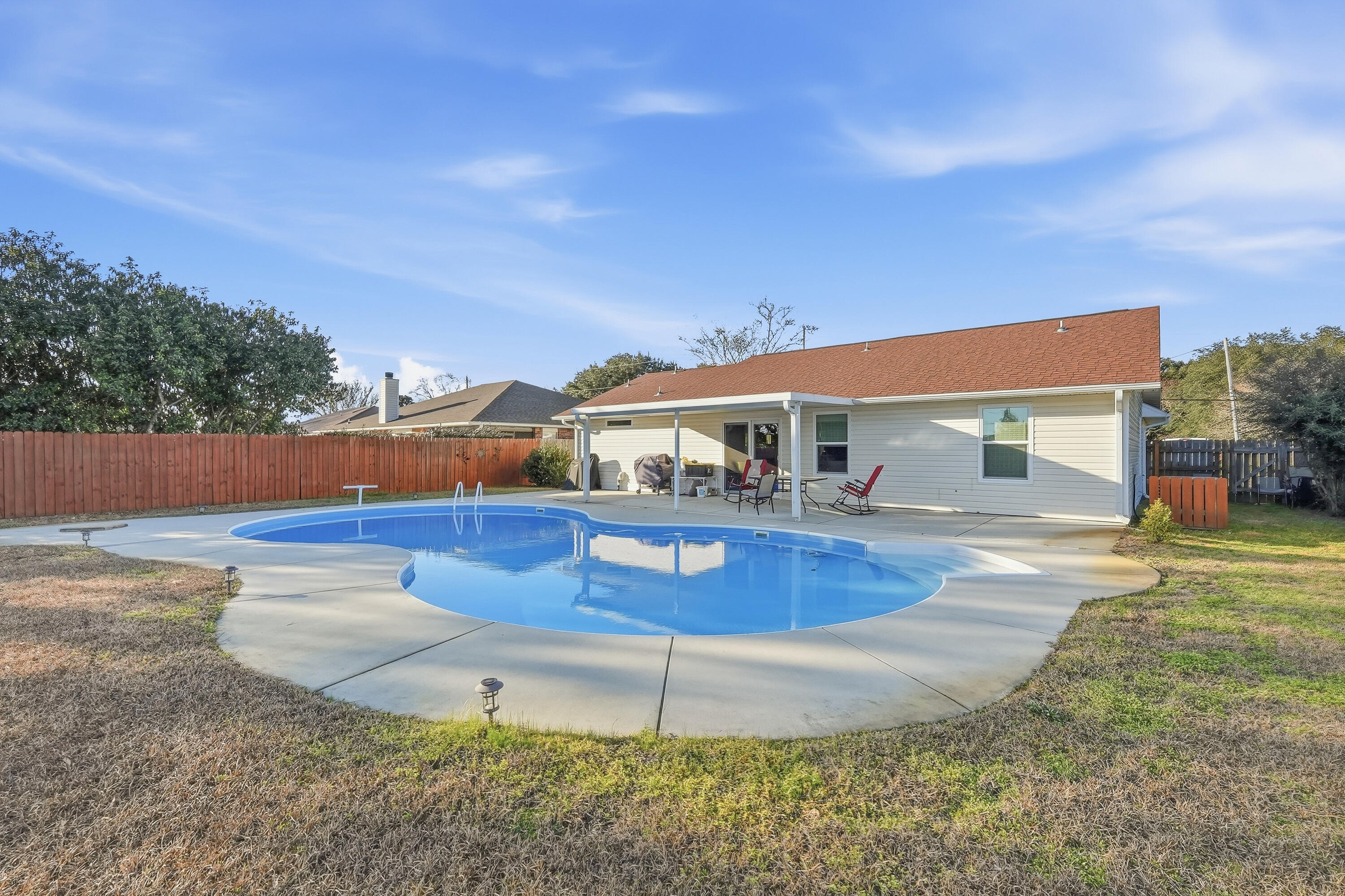 ROSS CROSSING - Residential