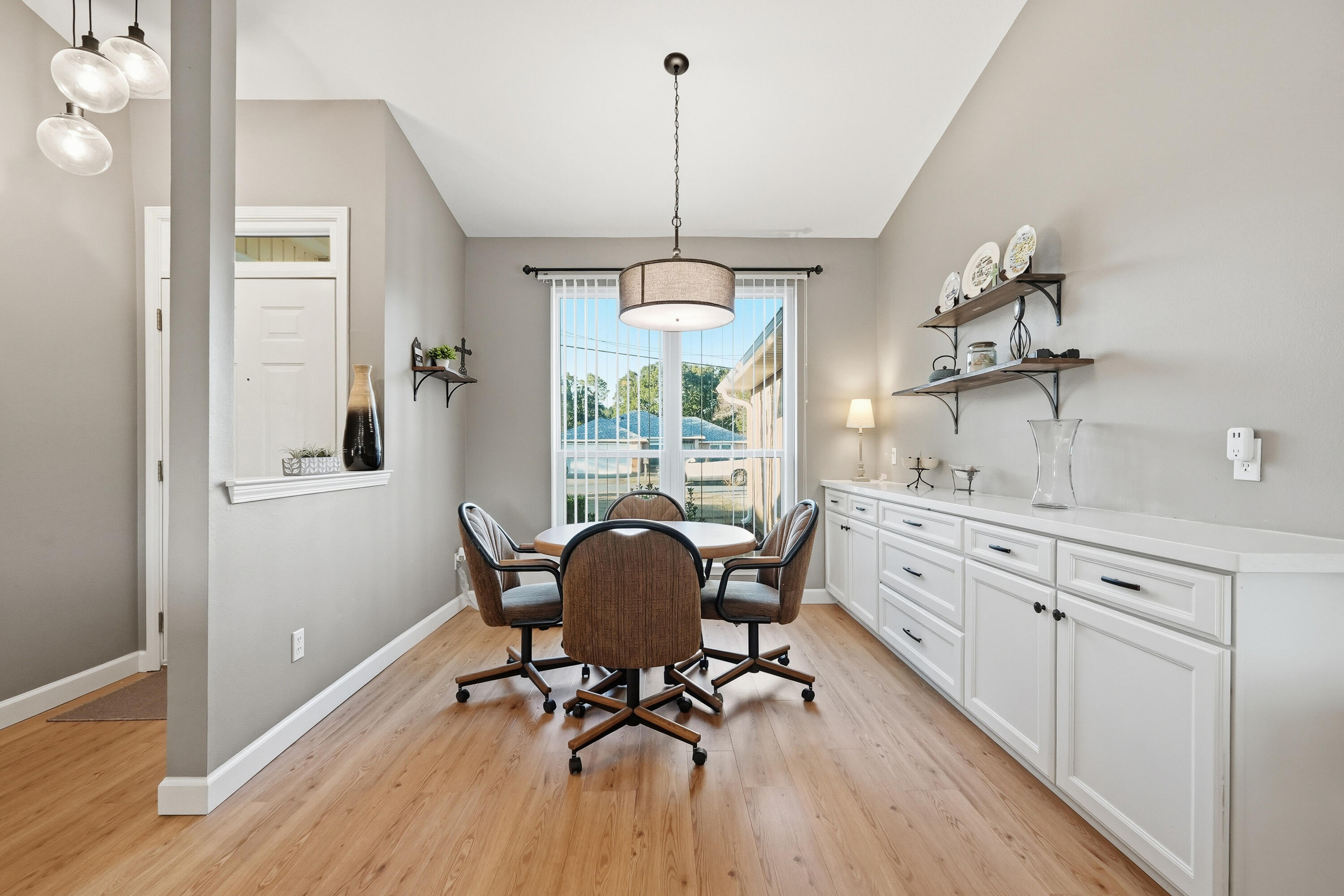 ROSS CROSSING - Residential