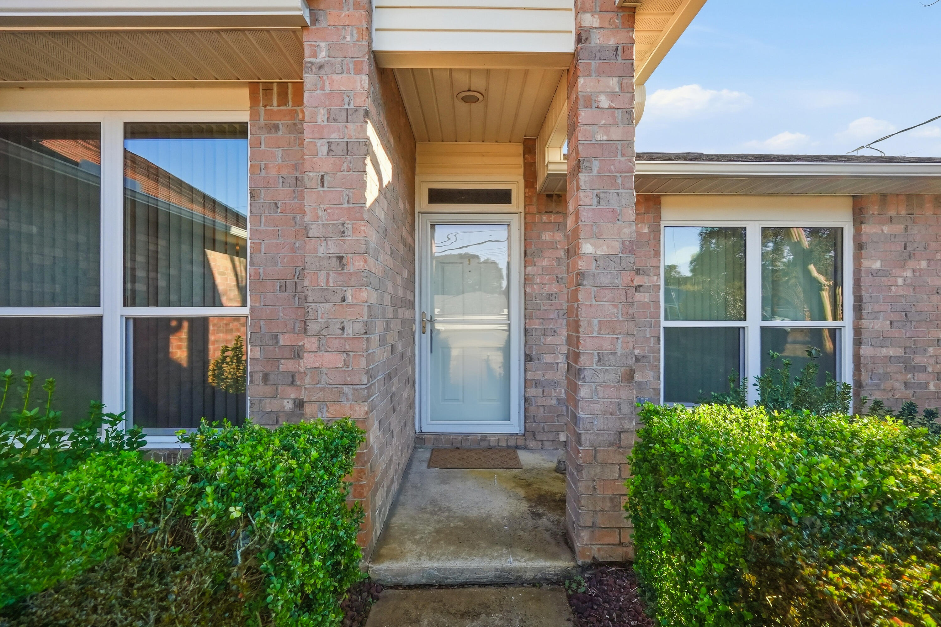 ROSS CROSSING - Residential