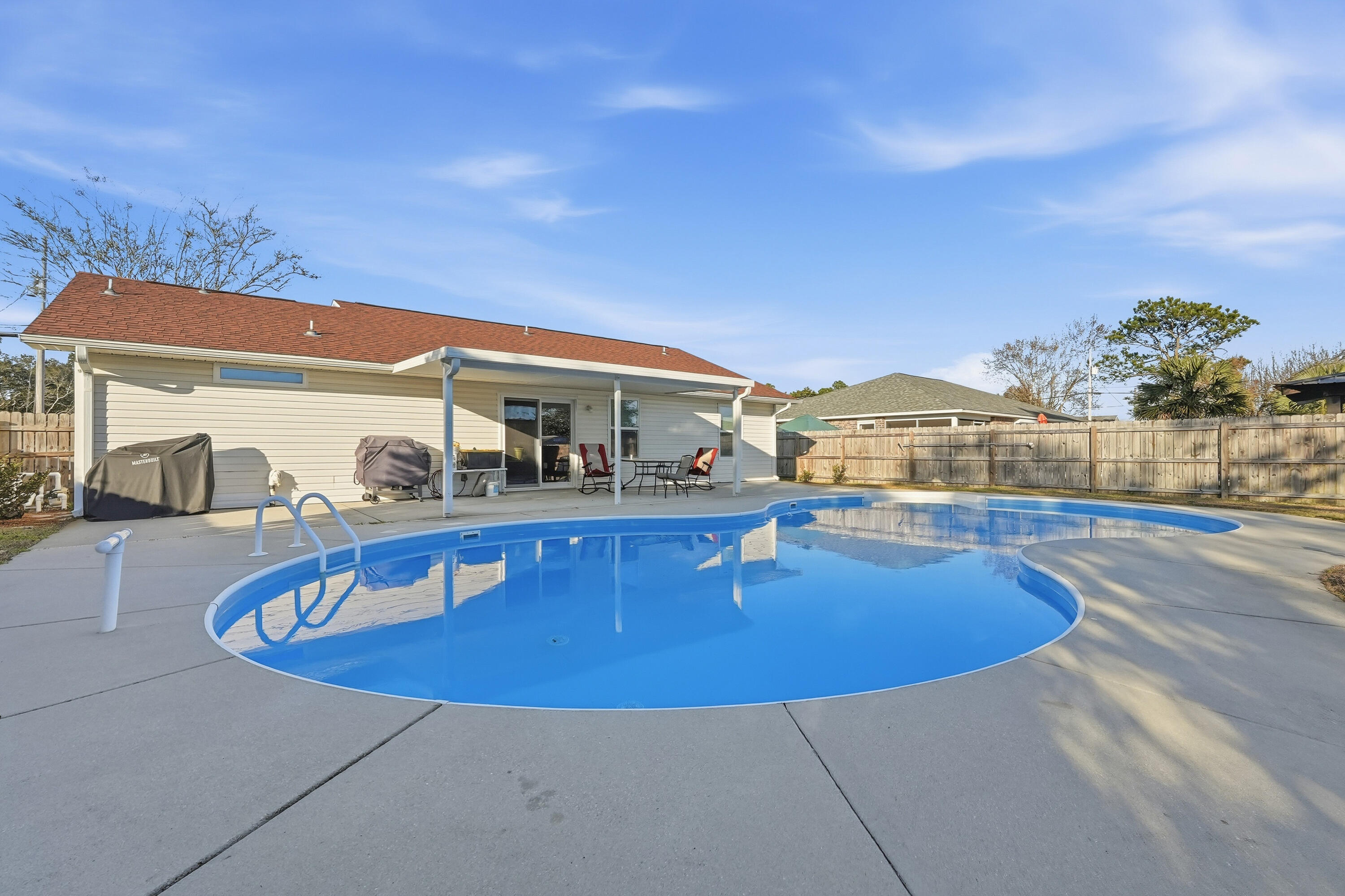 ROSS CROSSING - Residential