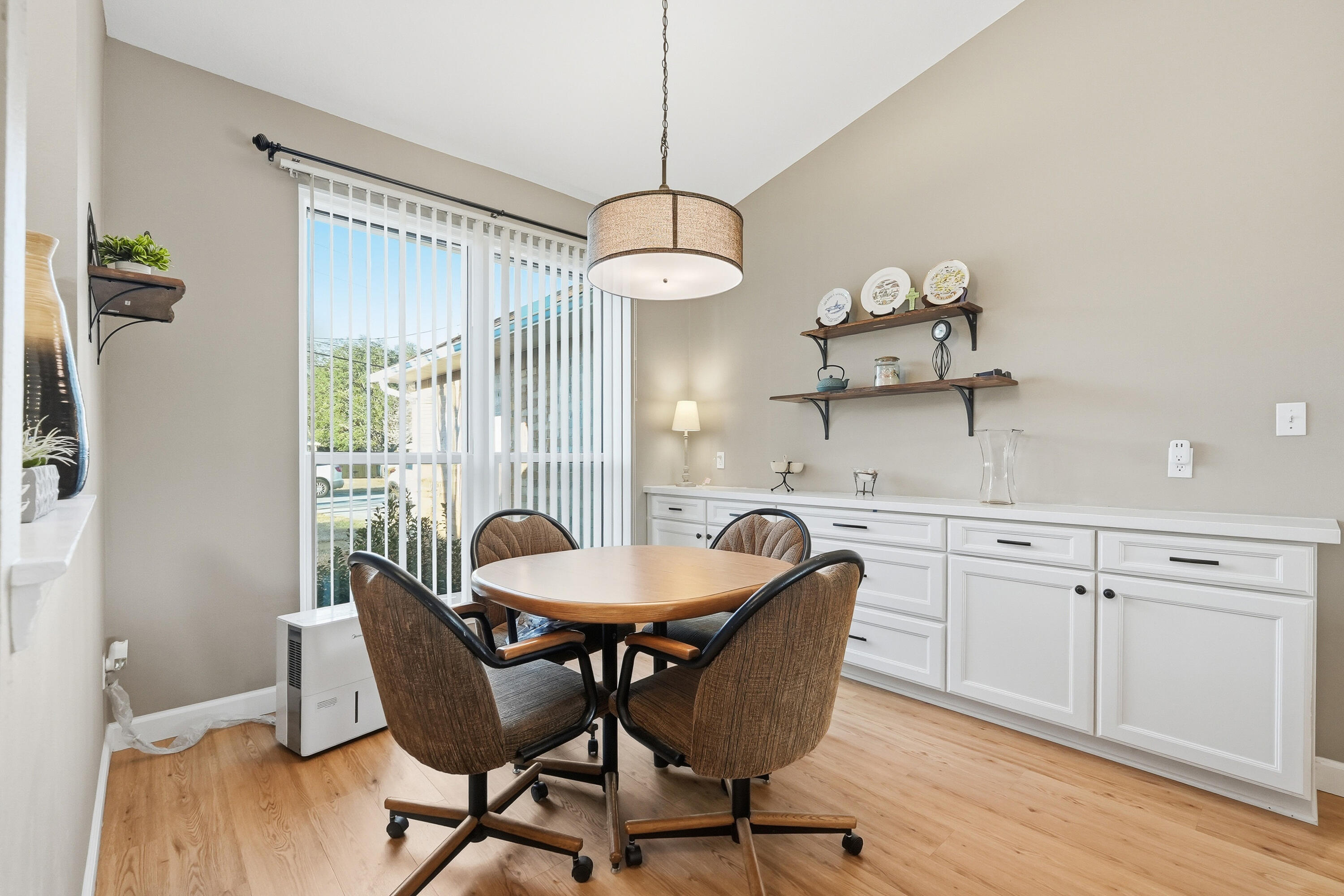 ROSS CROSSING - Residential