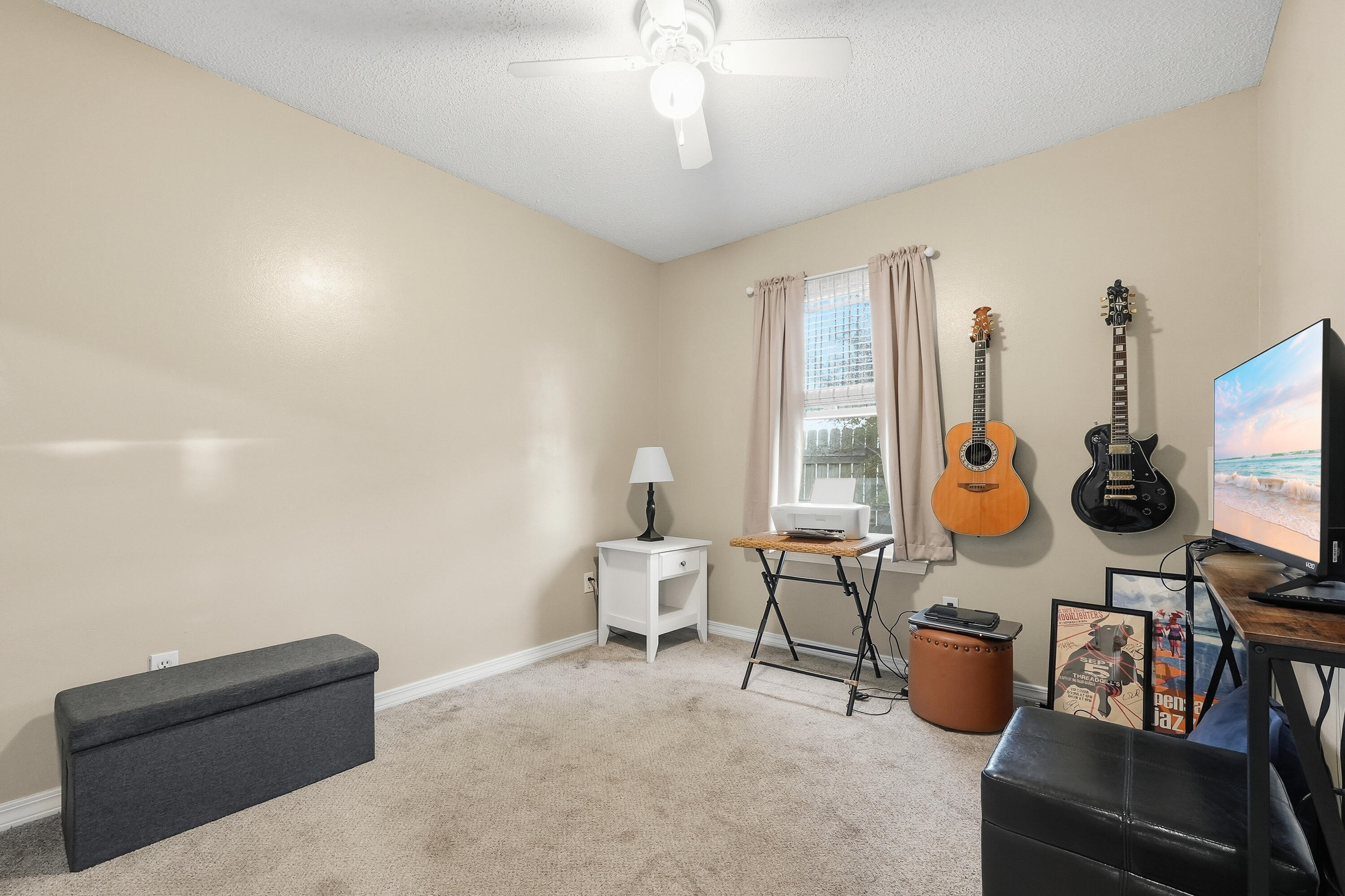 ROSS CROSSING - Residential