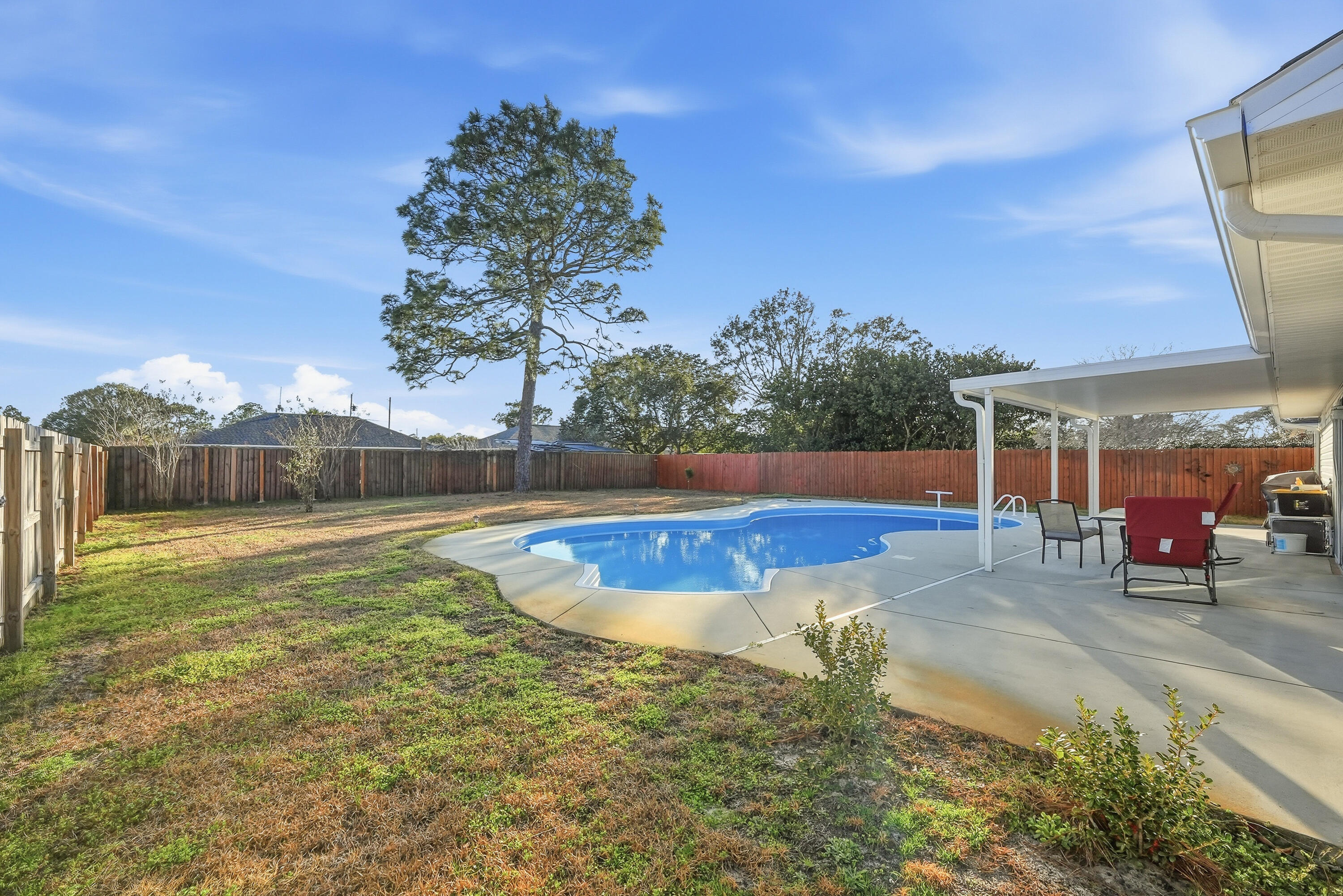 ROSS CROSSING - Residential