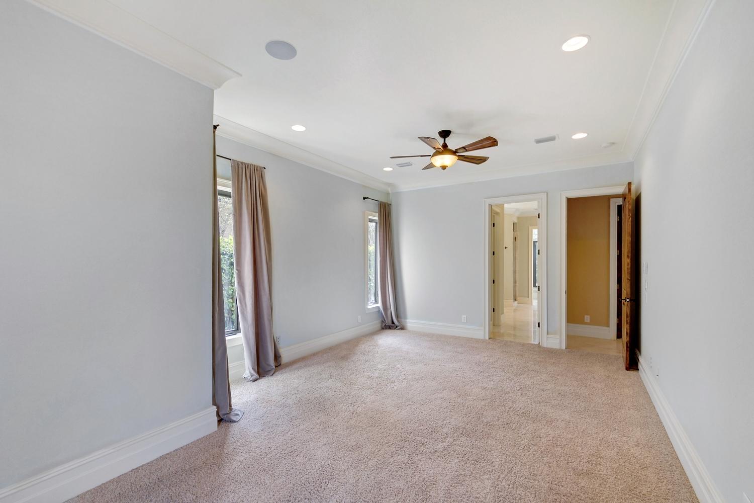 BURNT PINE - Residential