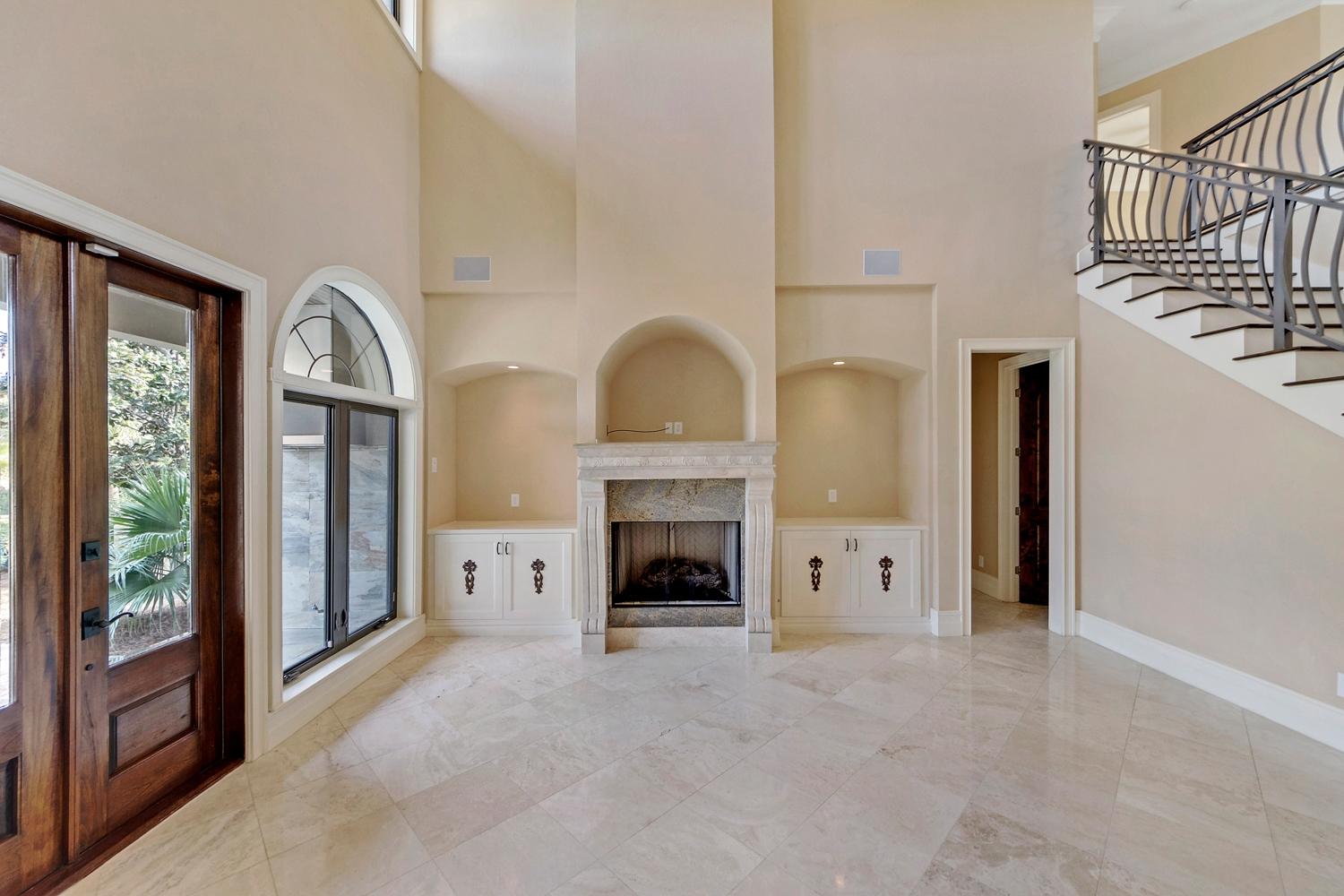 BURNT PINE - Residential