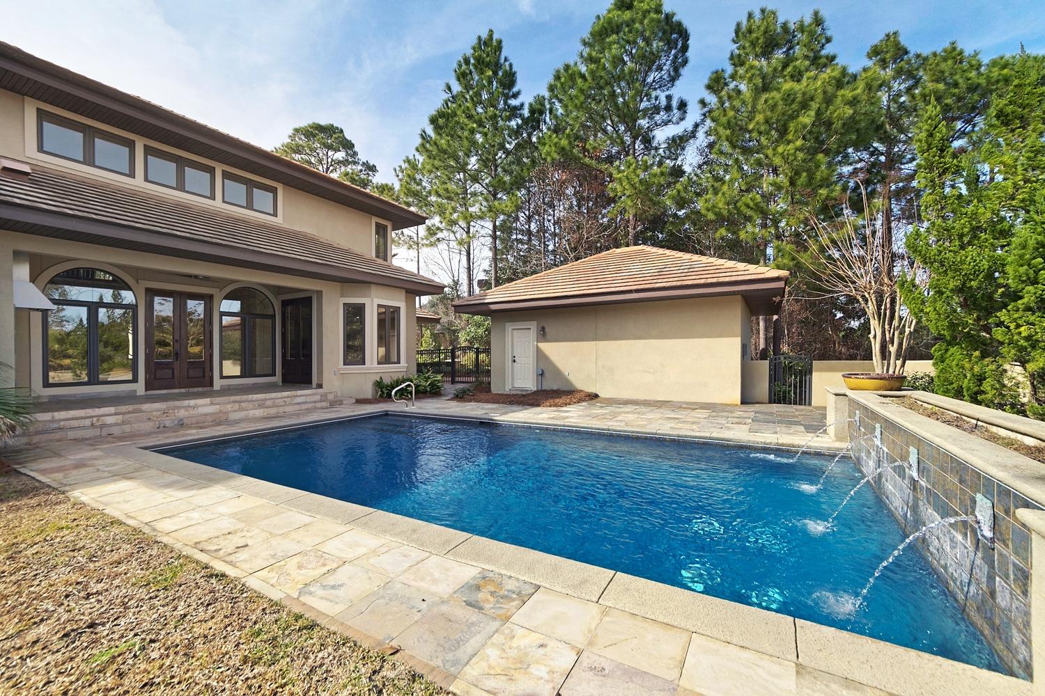 BURNT PINE - Residential