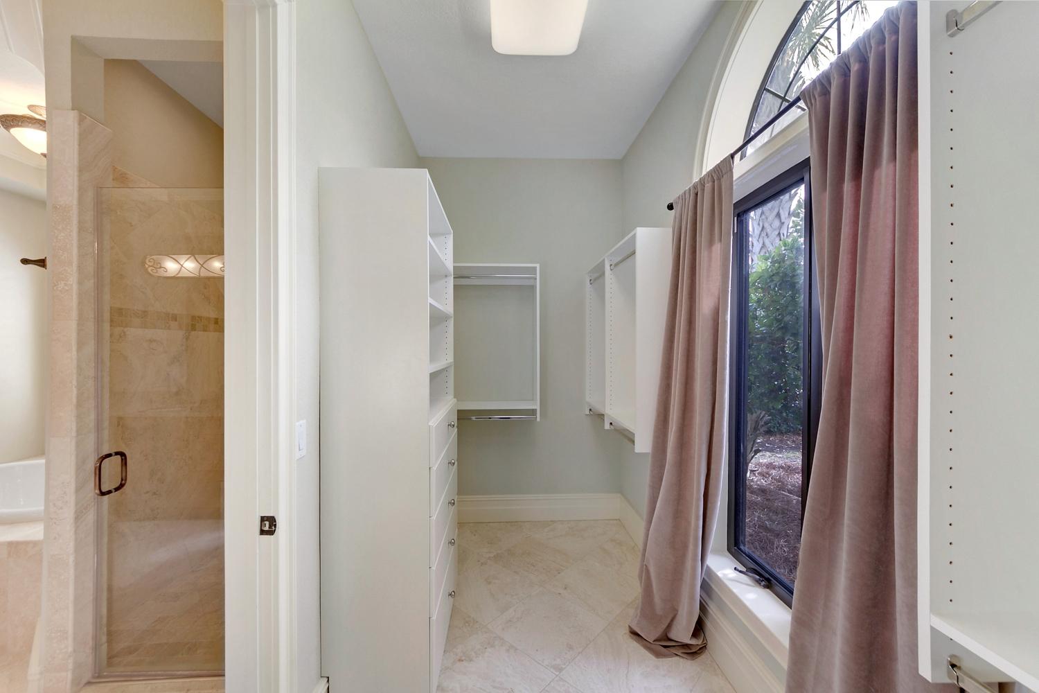 BURNT PINE - Residential