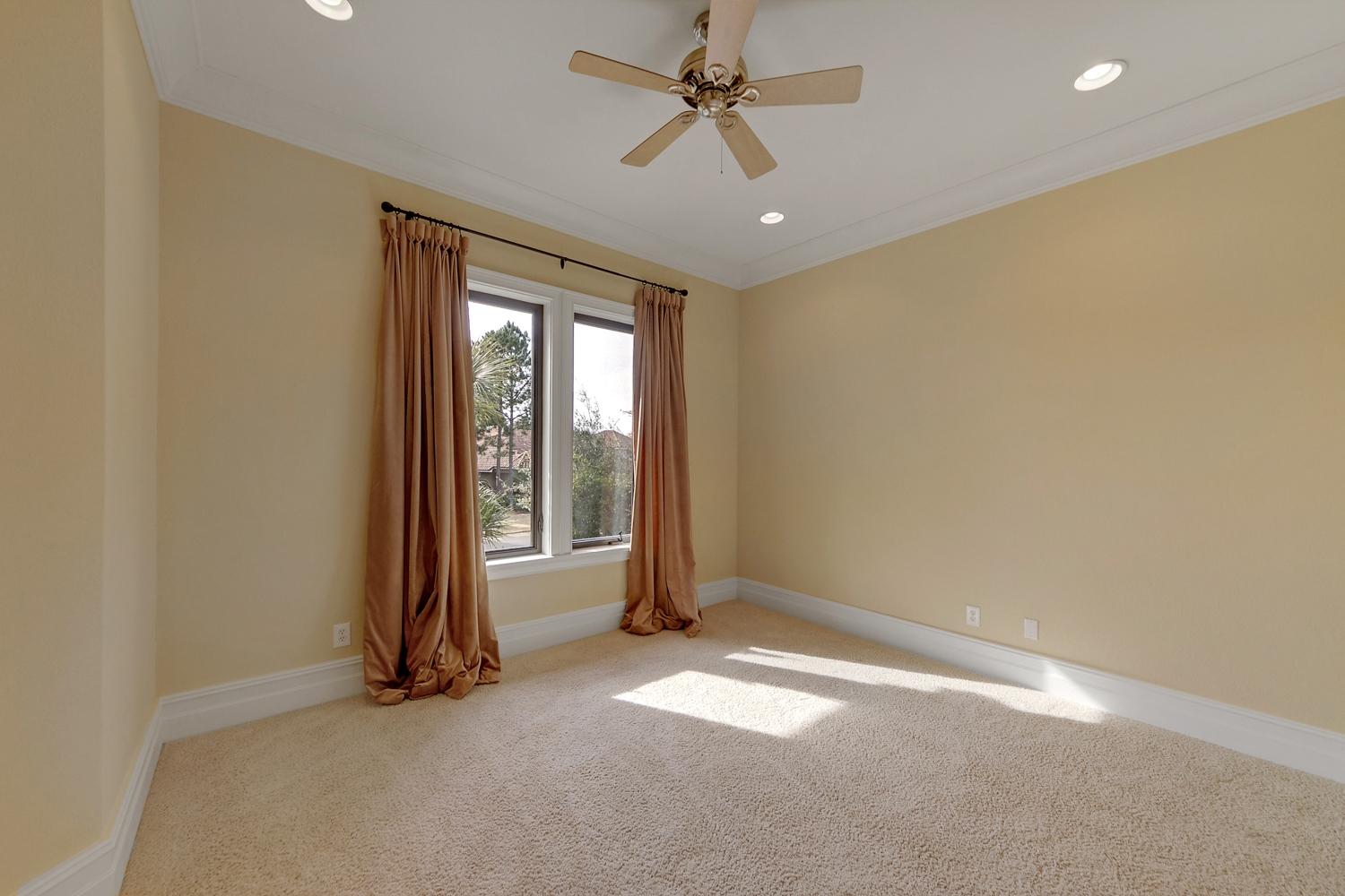 BURNT PINE - Residential