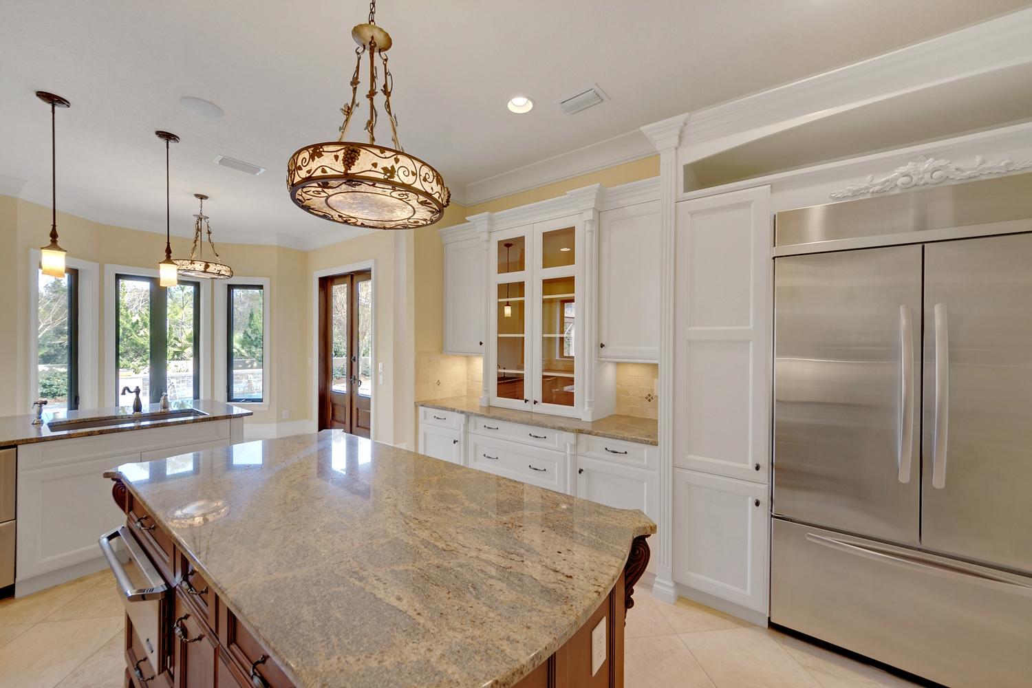 BURNT PINE - Residential