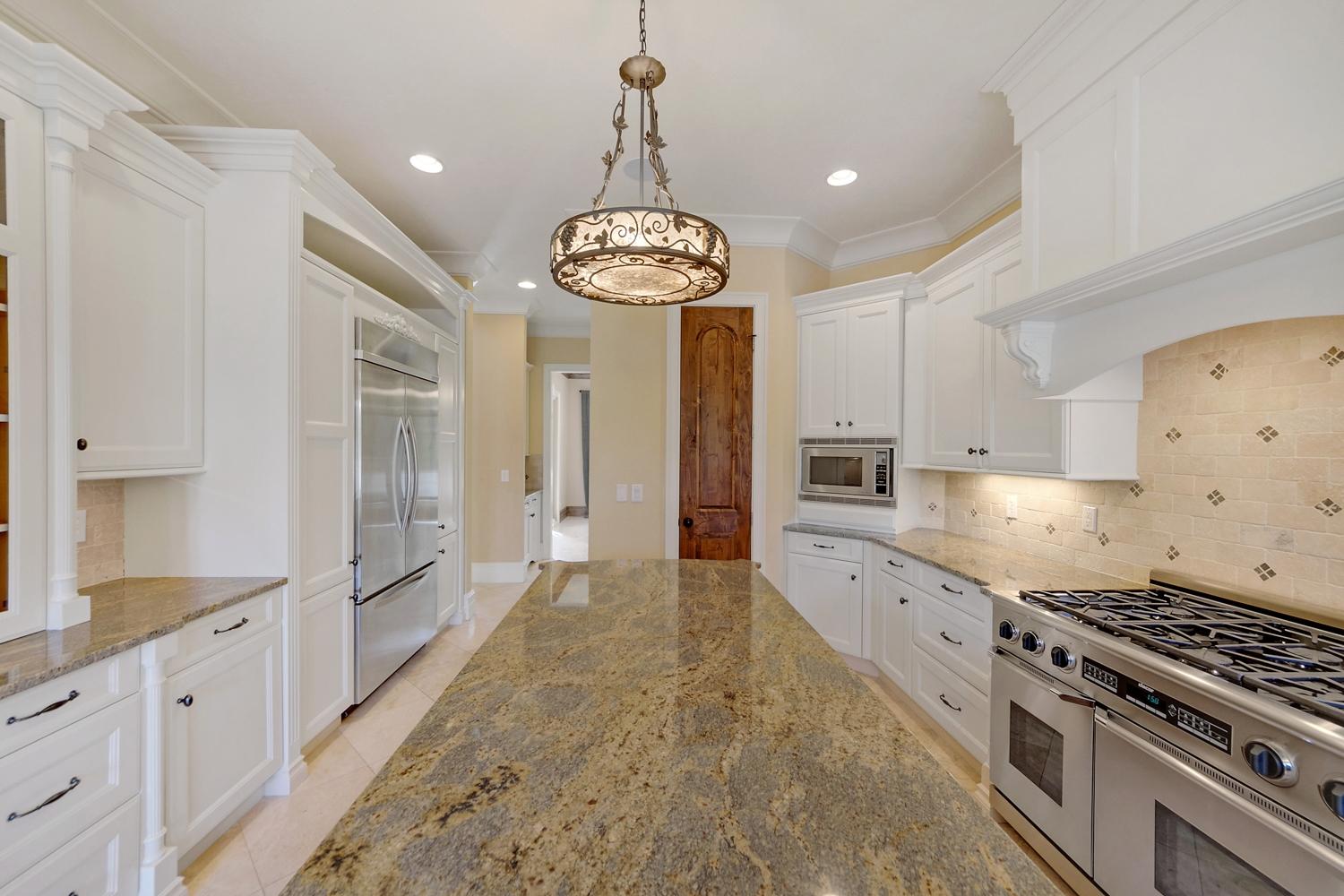 BURNT PINE - Residential