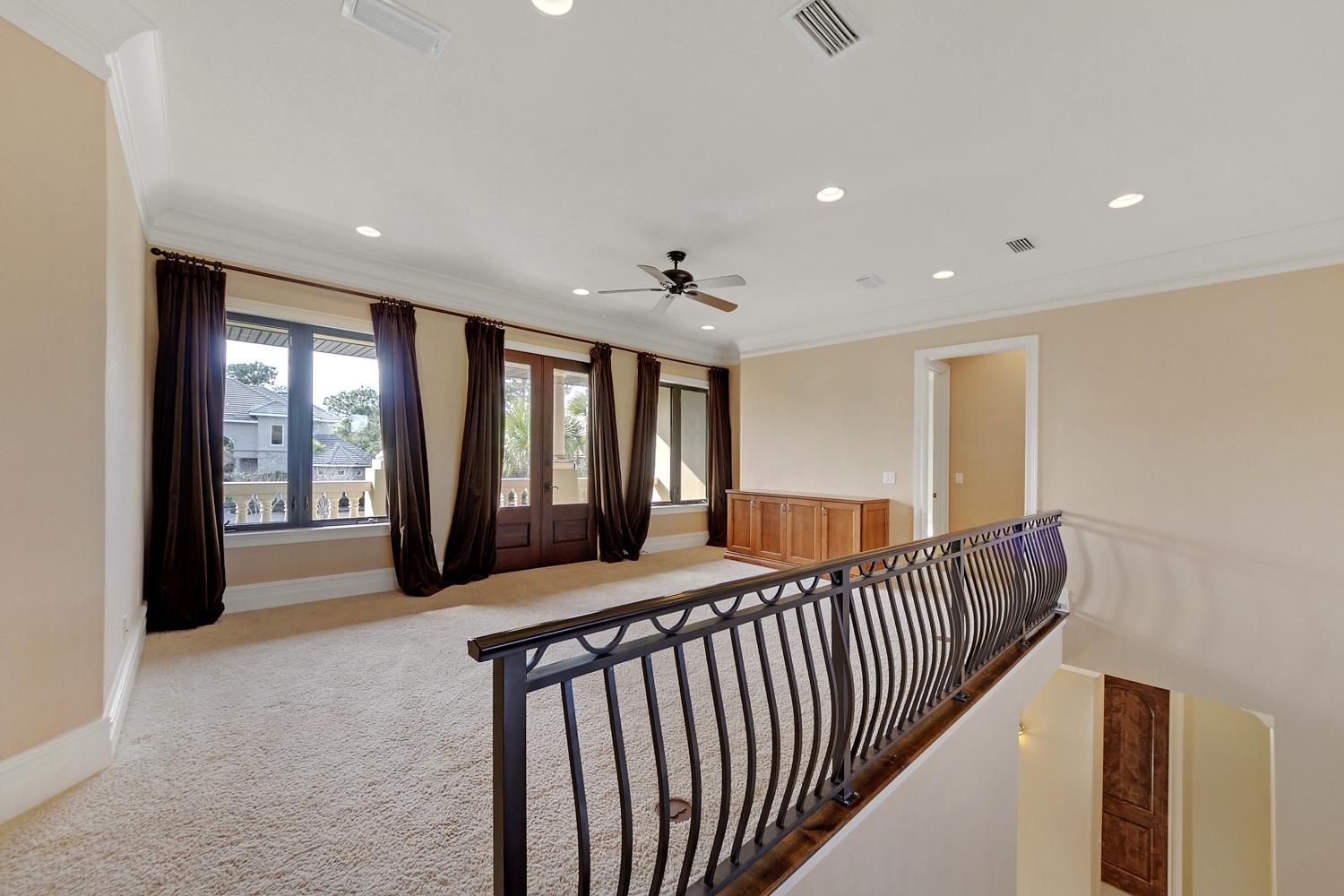 BURNT PINE - Residential