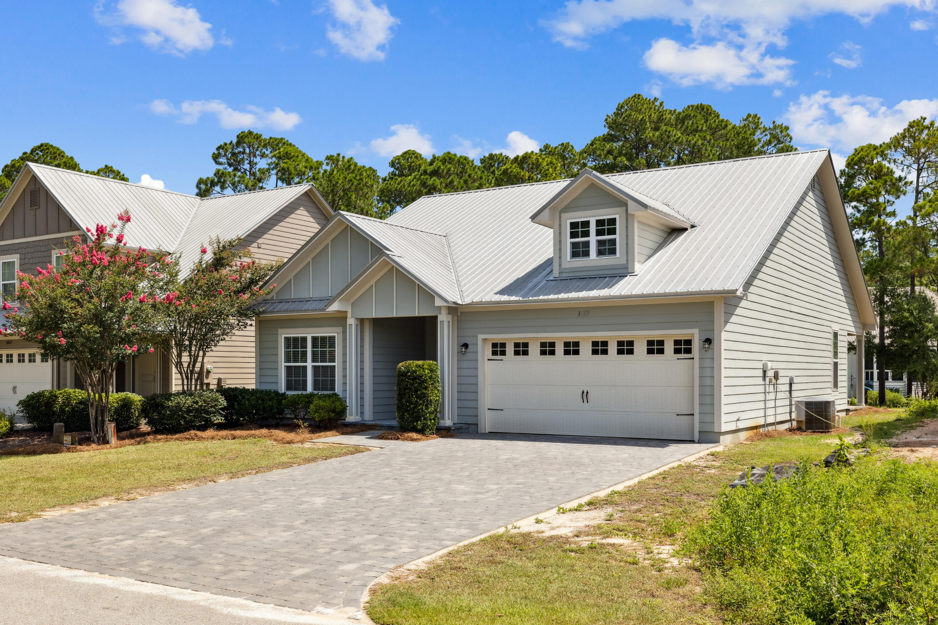 EAGLE BAY - Residential