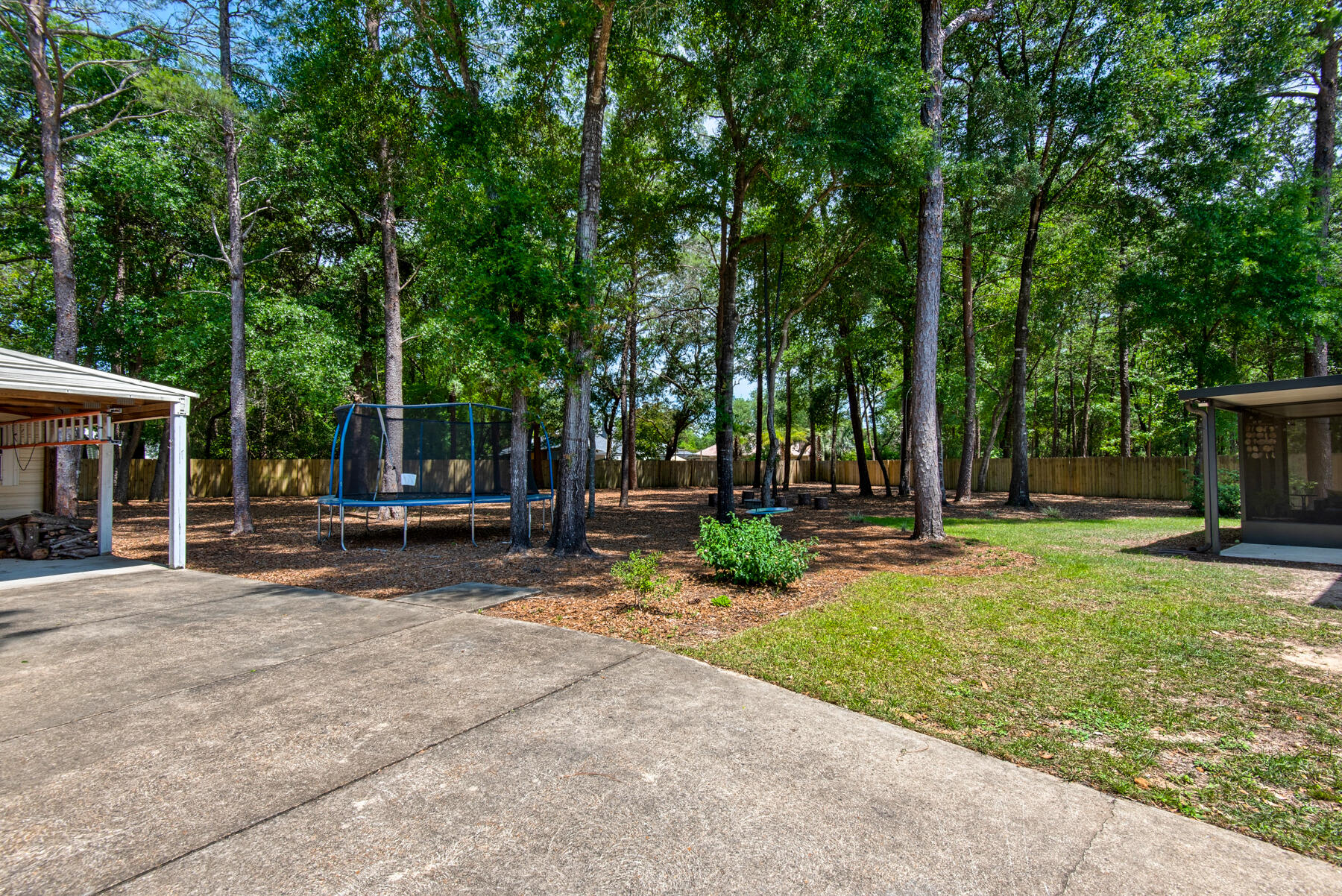 ROCKY BAYOU COUNTRY CLUB ESTATES 8 - Residential
