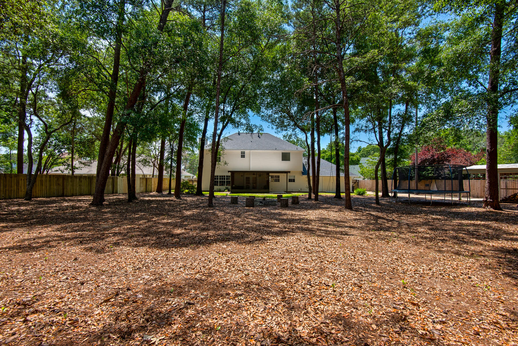 ROCKY BAYOU COUNTRY CLUB ESTATES 8 - Residential