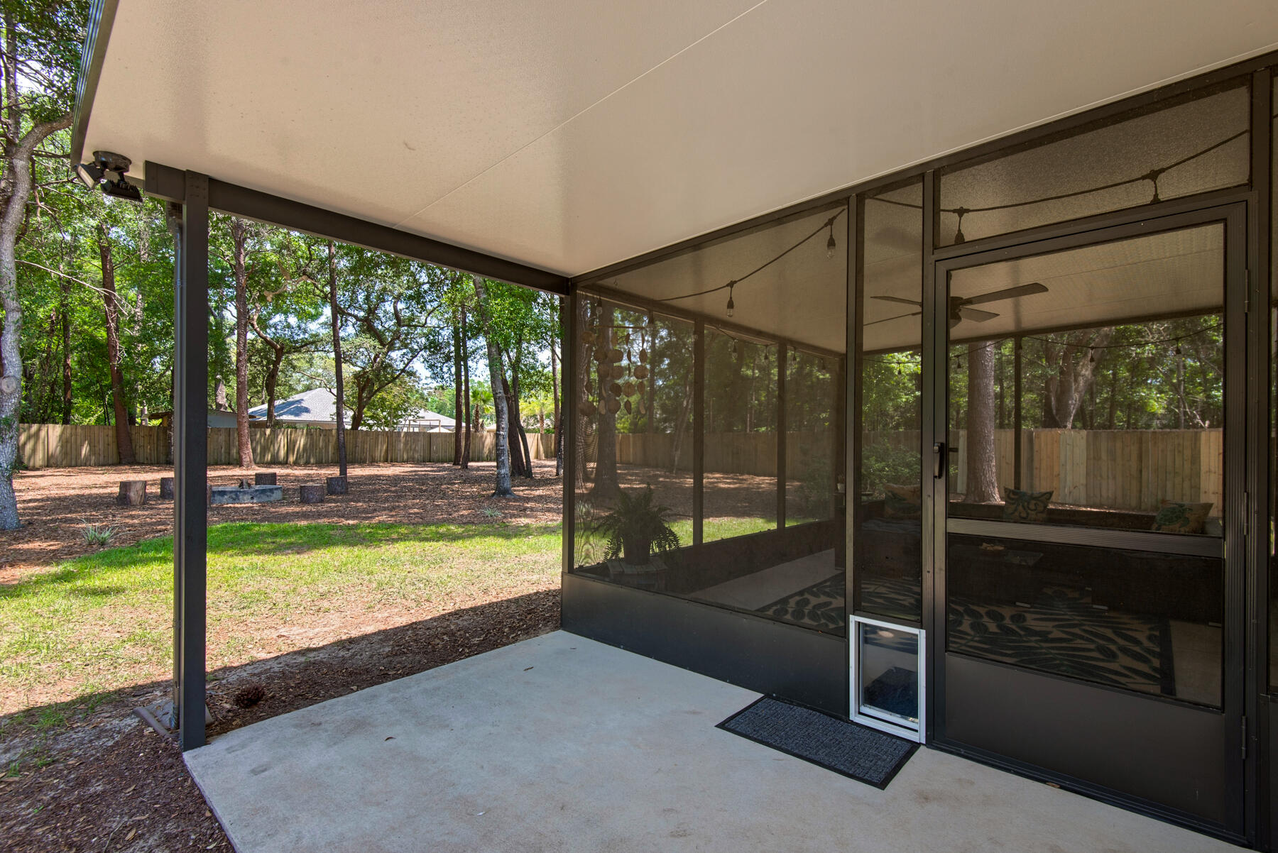 ROCKY BAYOU COUNTRY CLUB ESTATES 8 - Residential