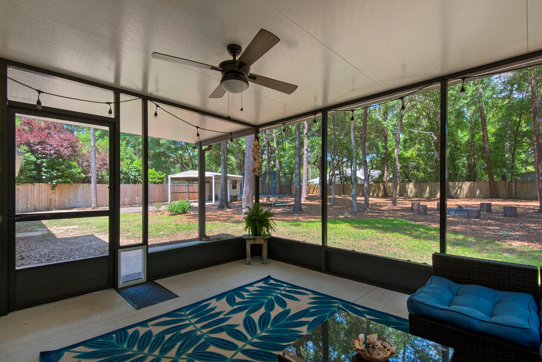 ROCKY BAYOU COUNTRY CLUB ESTATES 8 - Residential