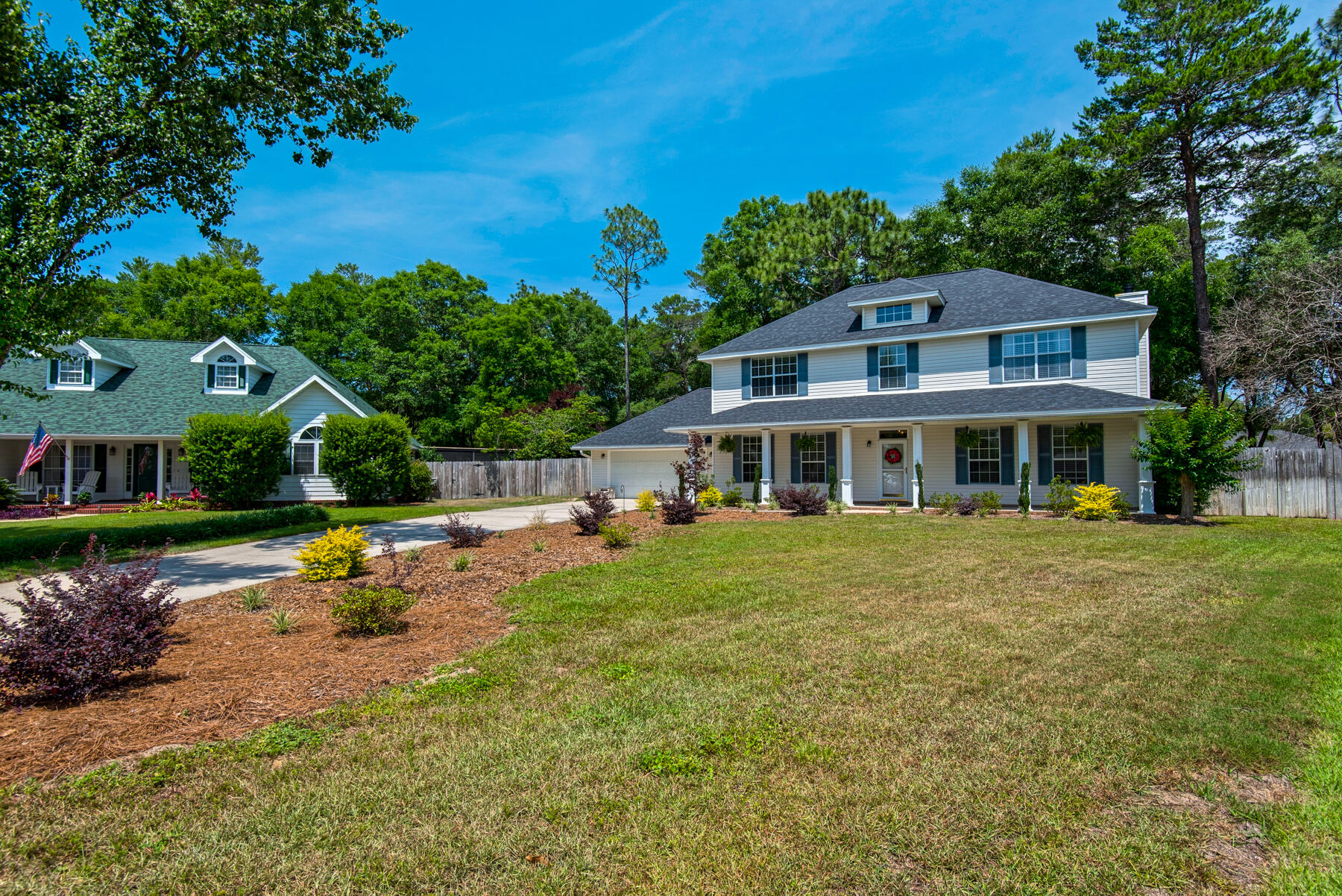 ROCKY BAYOU COUNTRY CLUB ESTATES 8 - Residential