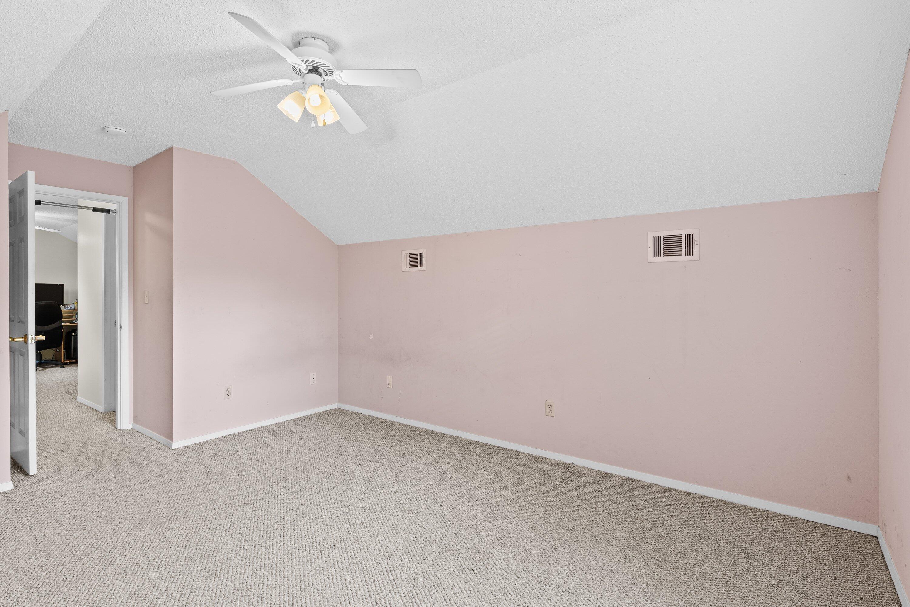 PARKWOOD COURT AT BLUEWATER BAY - Residential