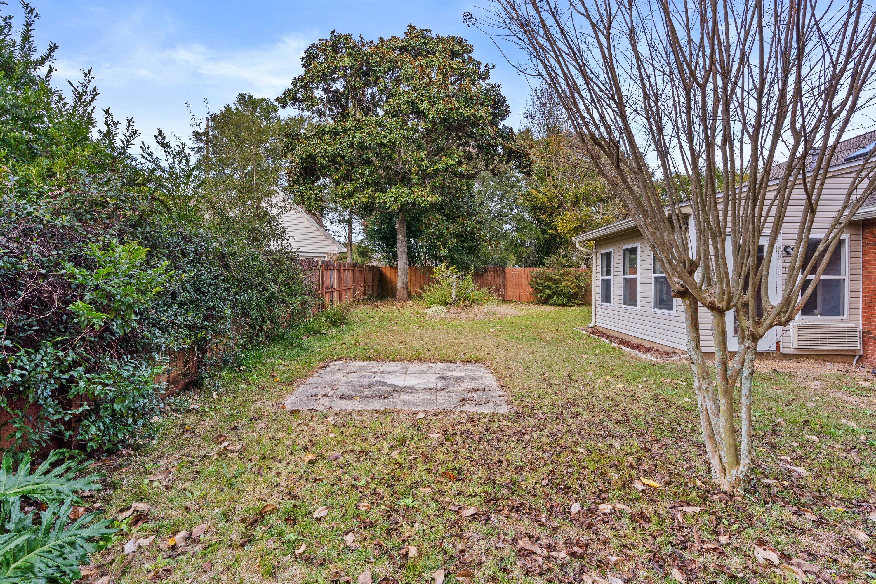 PARKWOOD COURT AT BLUEWATER BAY - Residential