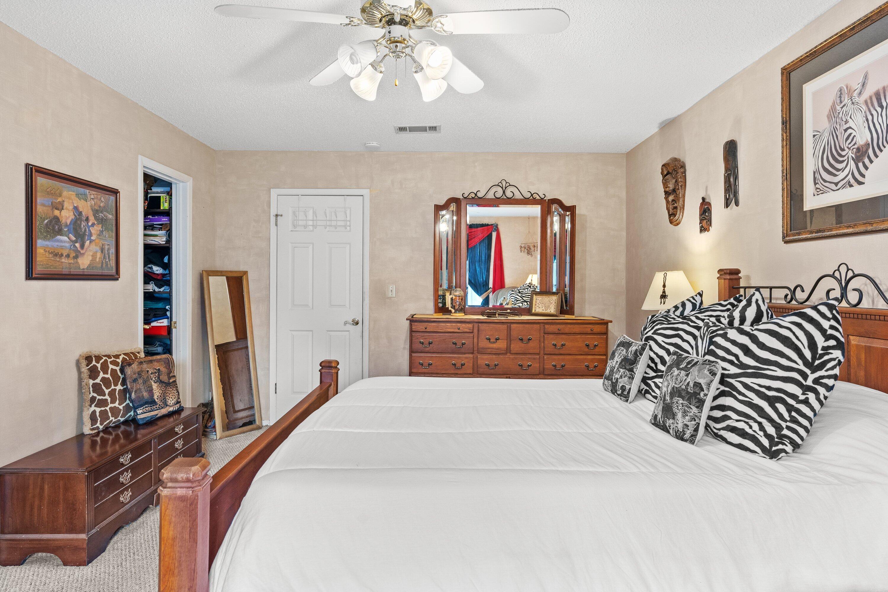 PARKWOOD COURT AT BLUEWATER BAY - Residential