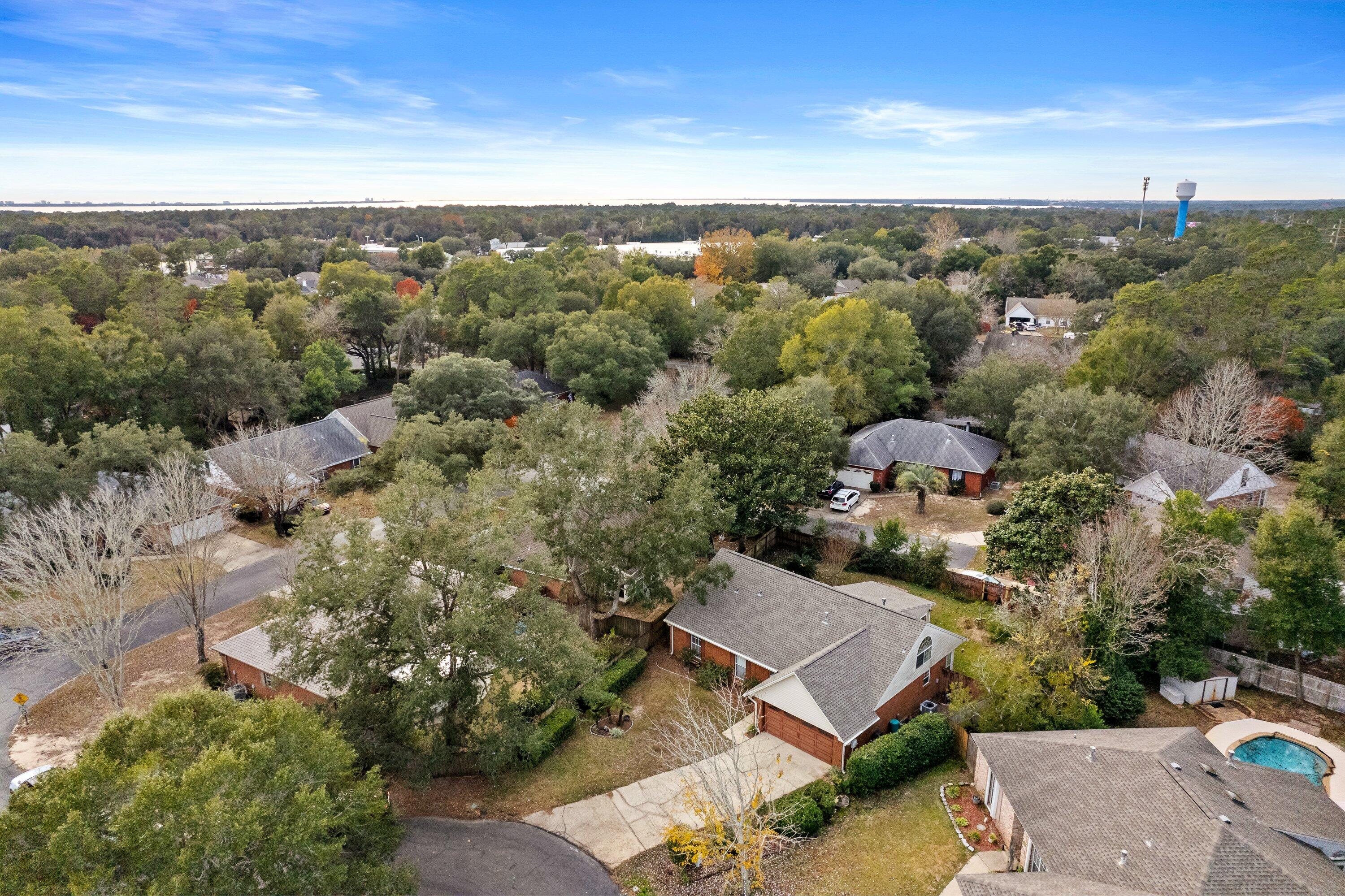 PARKWOOD COURT AT BLUEWATER BAY - Residential