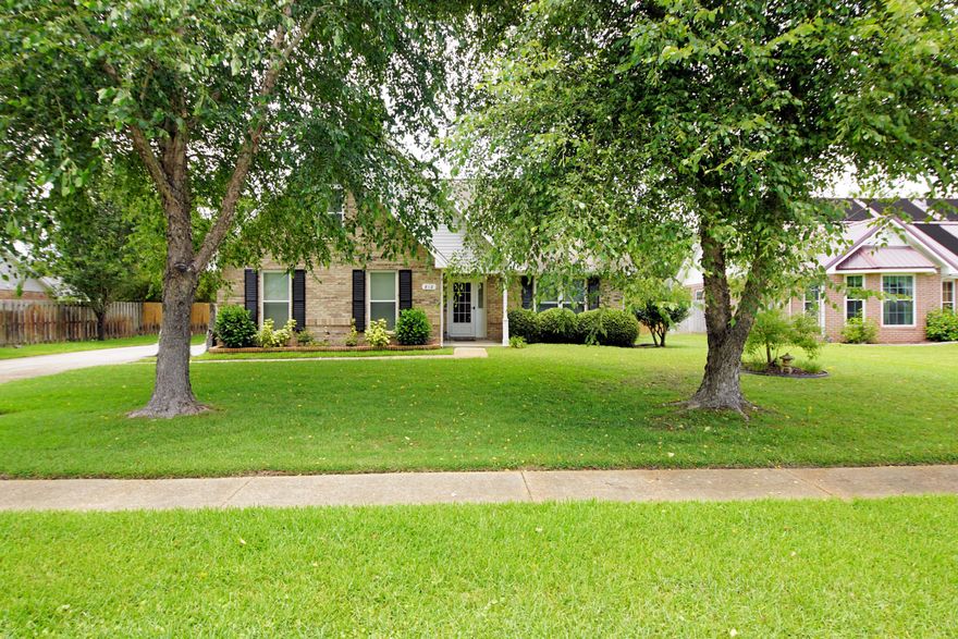 Absolutely Fabulous 5 Bedroom, POOL home located in Mary Esther! Move in Ready! NEW ROOF to be installed. This home is conveniently located to the beaches and easy access to both Eglin and Hurlburt AFB and shopping. This updated home features a large eat- in kitchen with granite counter tops, new tile flooring and cabinets. Lovely separate formal dining room. Master bedroom located on first floor. All 3 bathrooms have been updated with new cabinets, fixtures, paint and tile flooring. Breakfast area overlooks the beautiful view of the back yard and the screen enclosed pool. Gorgeous back yard is an oasis