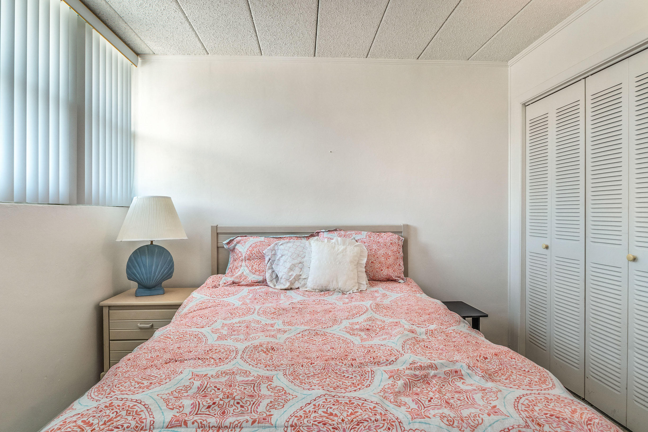 SEA PALM CONDO - Residential