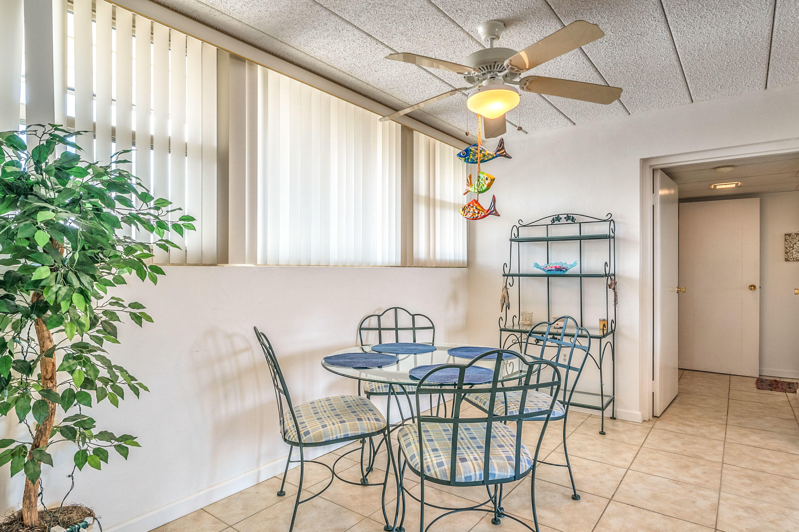 SEA PALM CONDO - Residential