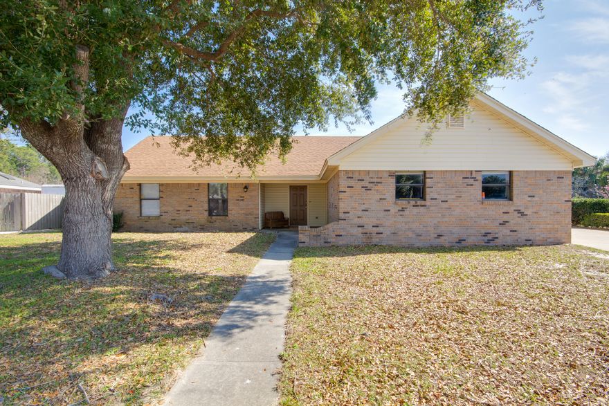 Location, Location, Location! Come see this home only a few minutes from Hurlburt Field. Home features a ceiling in the living room with wood beams, wood burning fireplace, and kitchen with a breakfast nook. All of this on an over-sized lot! Schedule your showing today!