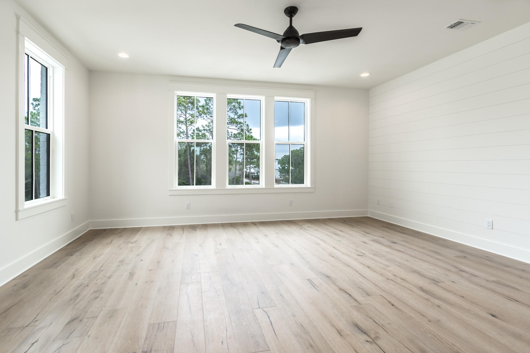 Ridgewalk - Residential