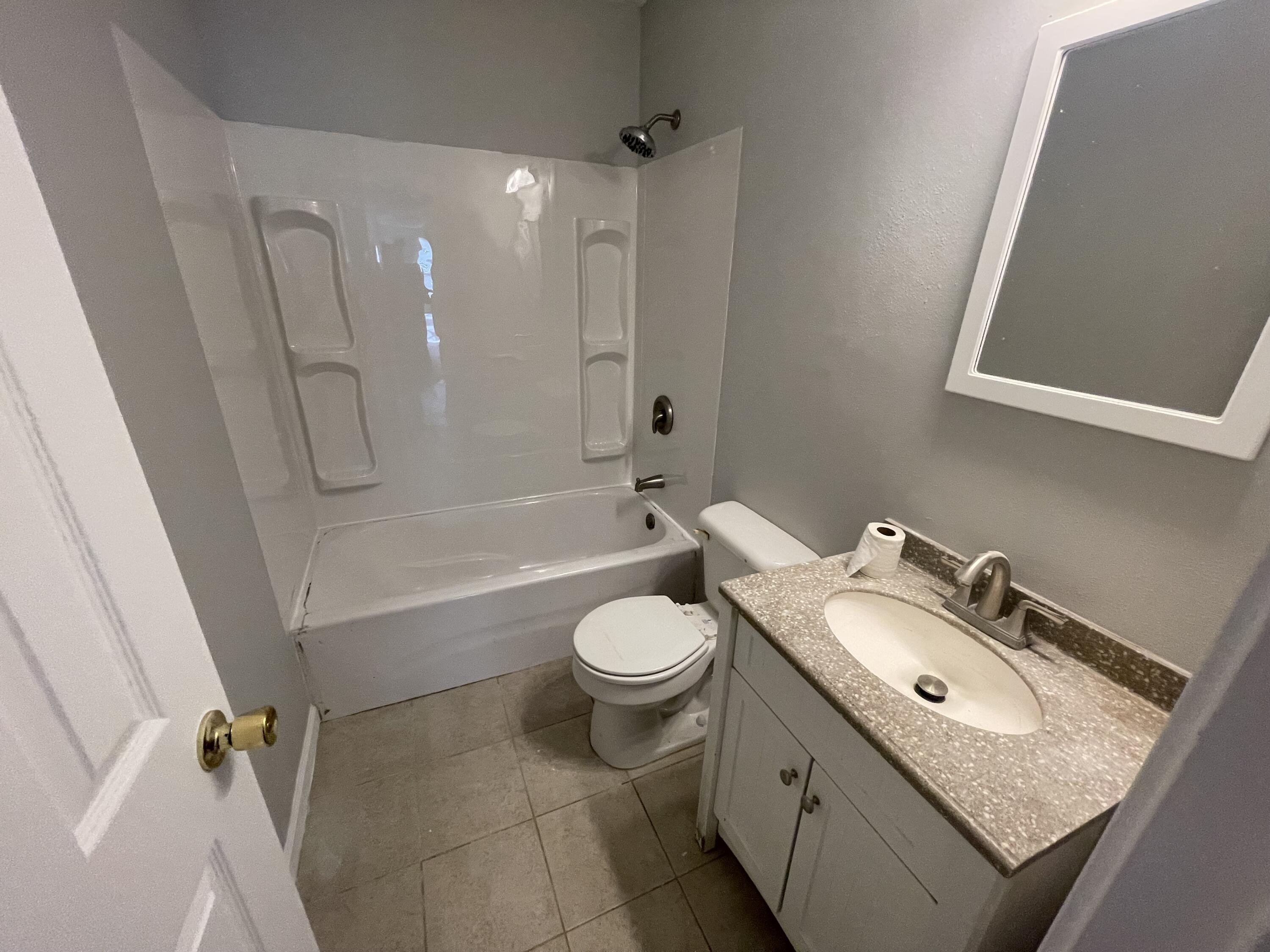 CREEKSIDE 2 - Residential Lease