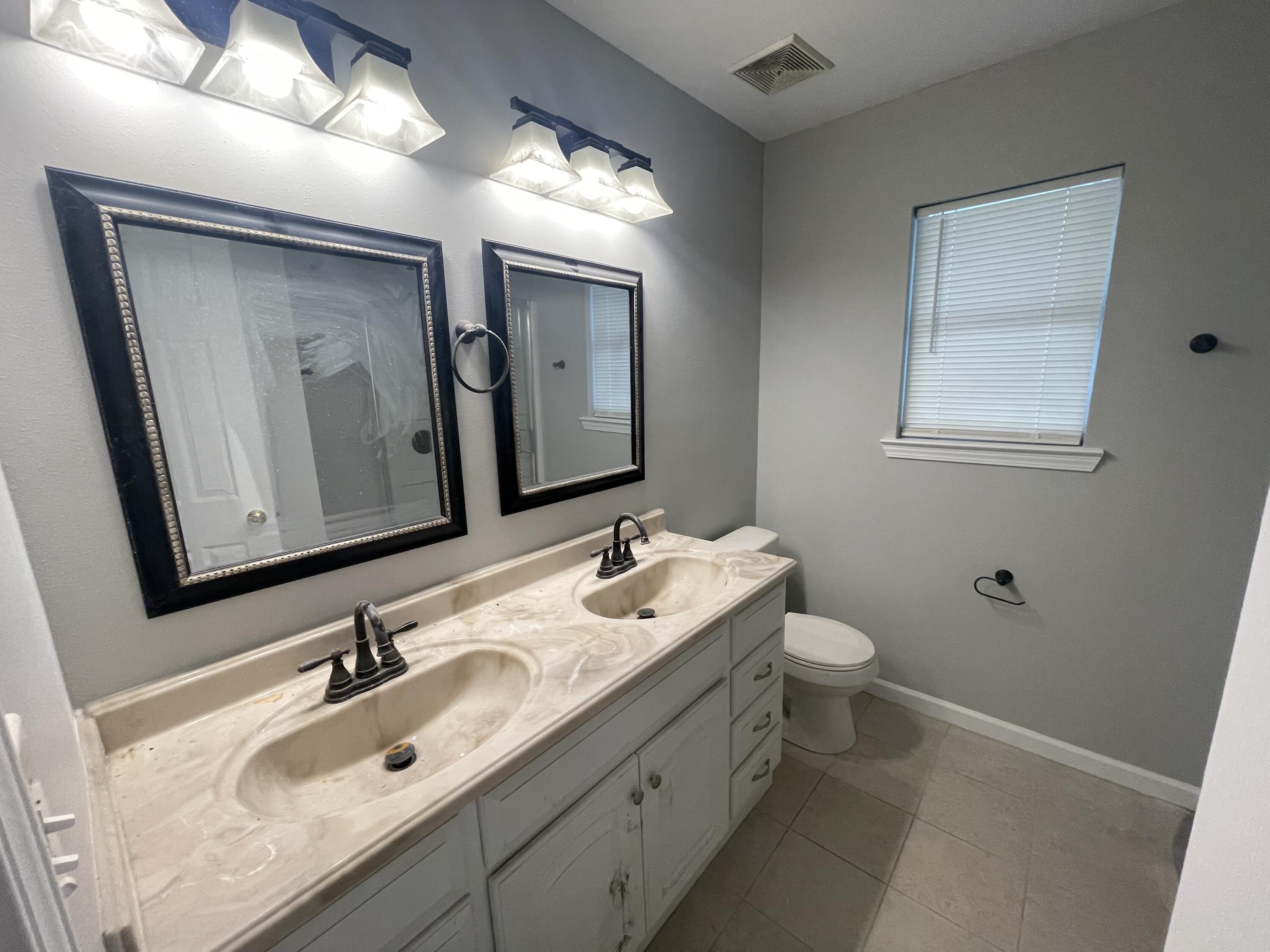 CREEKSIDE 2 - Residential Lease