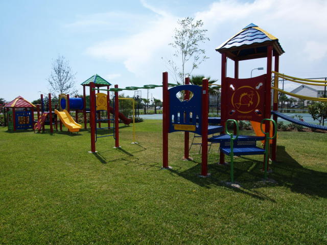 THE PALMS OF DESTIN - Residential