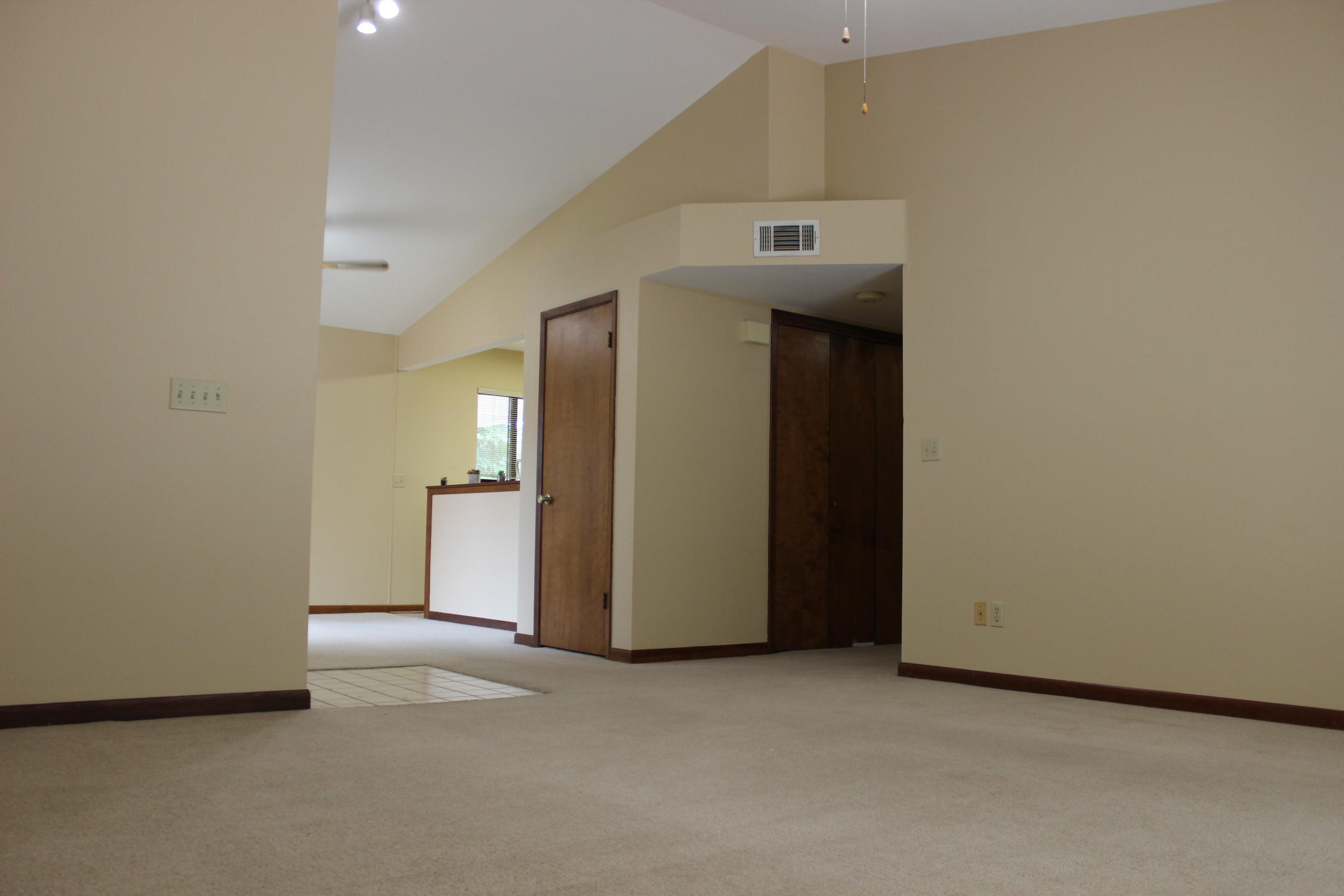 CEDAR RIDGE - Residential