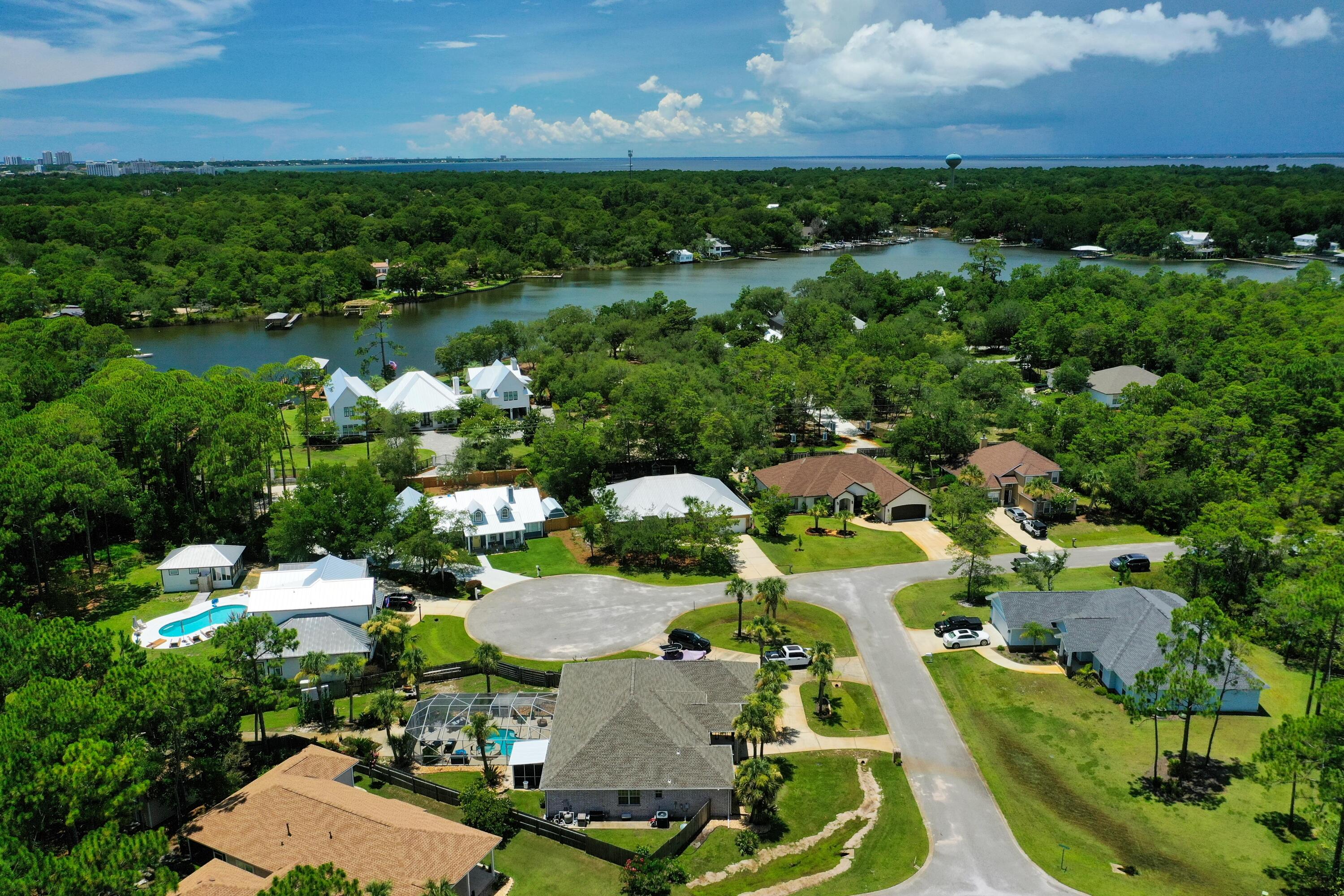 PELICAN BAY S/D - Residential