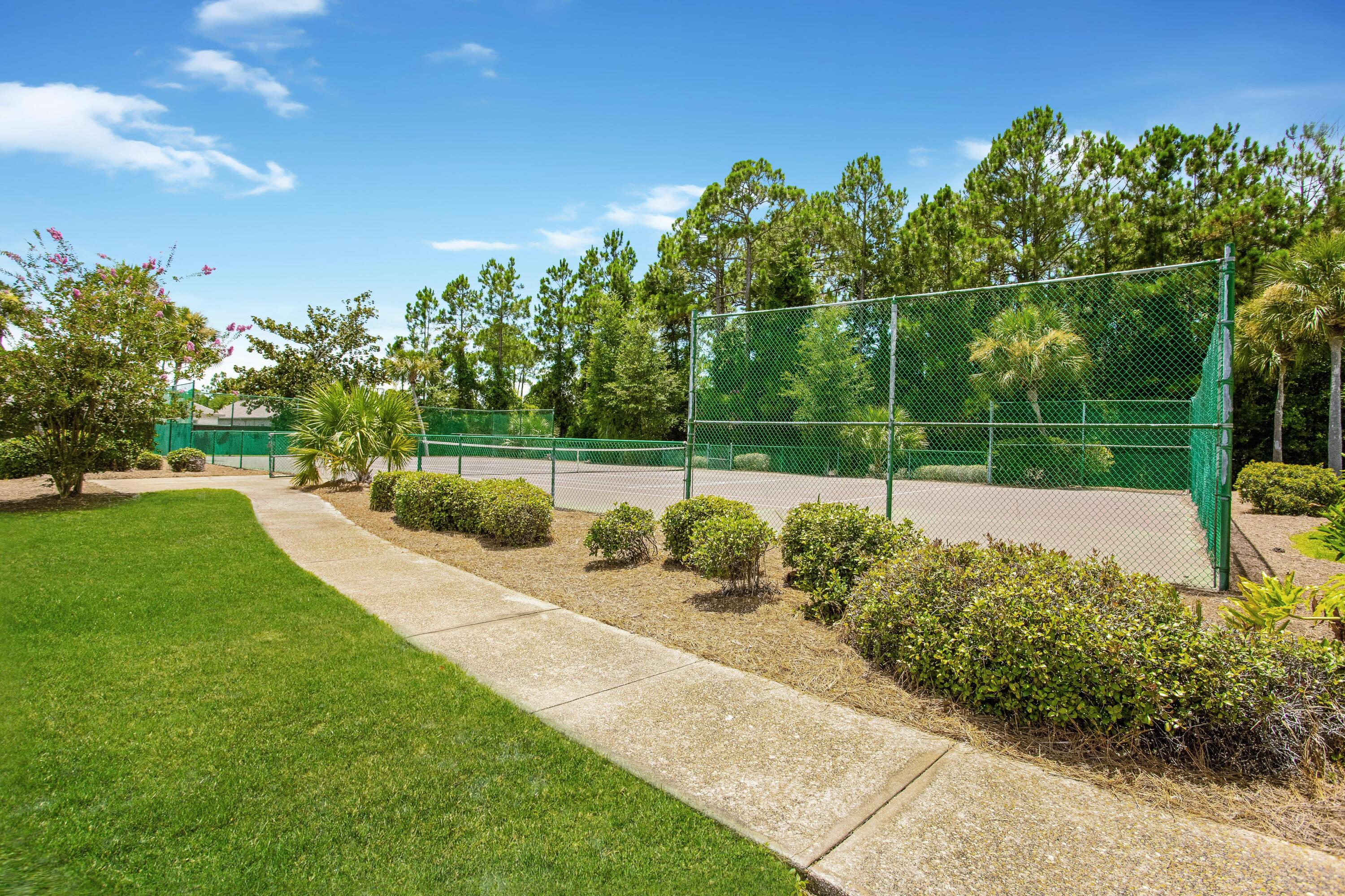 PELICAN BAY S/D - Residential